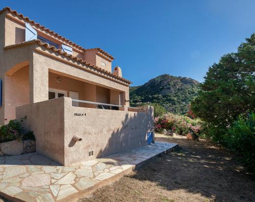 Three-Bedroom Villa photo 2
