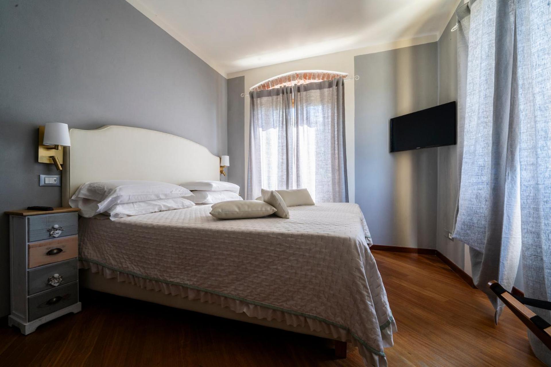 Standard Double Room - Photo 1