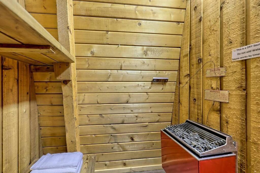 Three-Bedroom Chalet photo 3