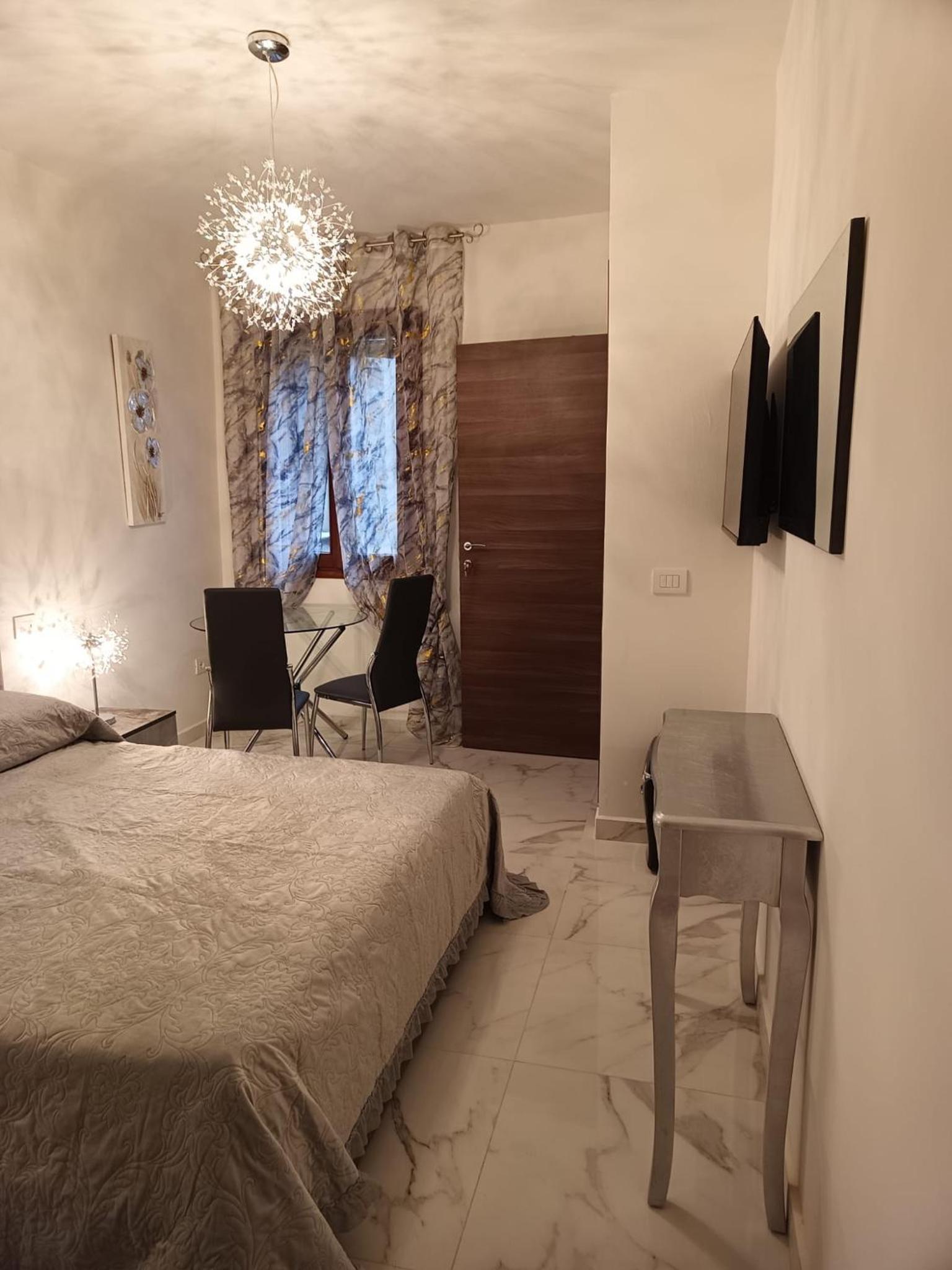 Deluxe Double Room photo 3
