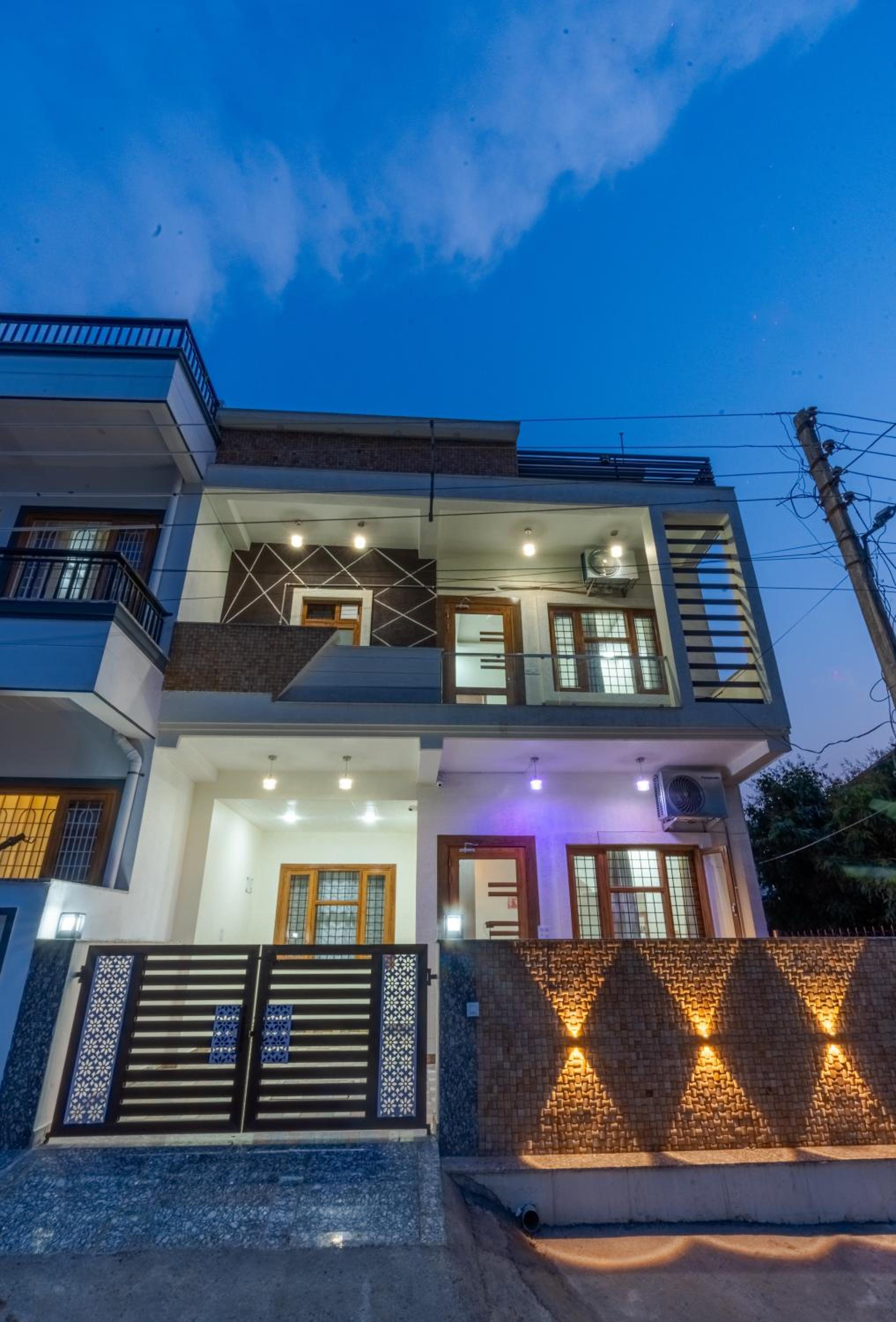 Three-Bedroom Villa photo 3