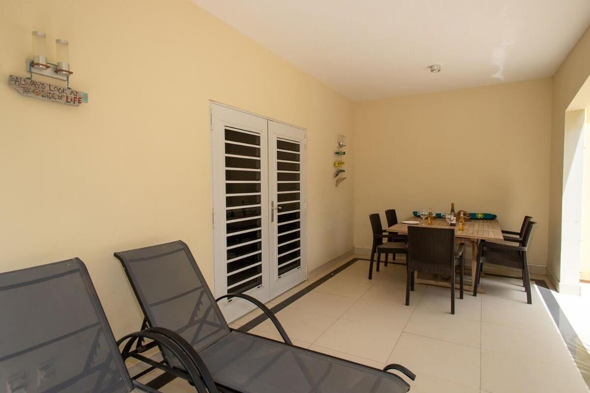 Apartment photo 2