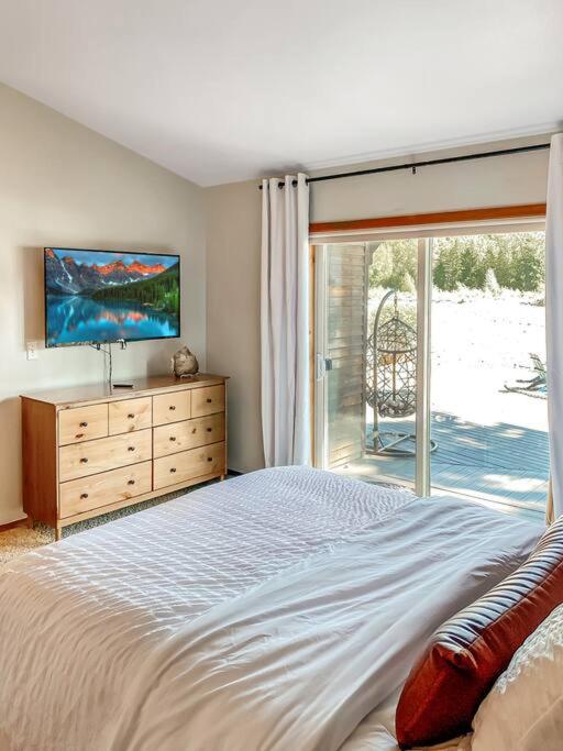 Four-Bedroom House photo 2