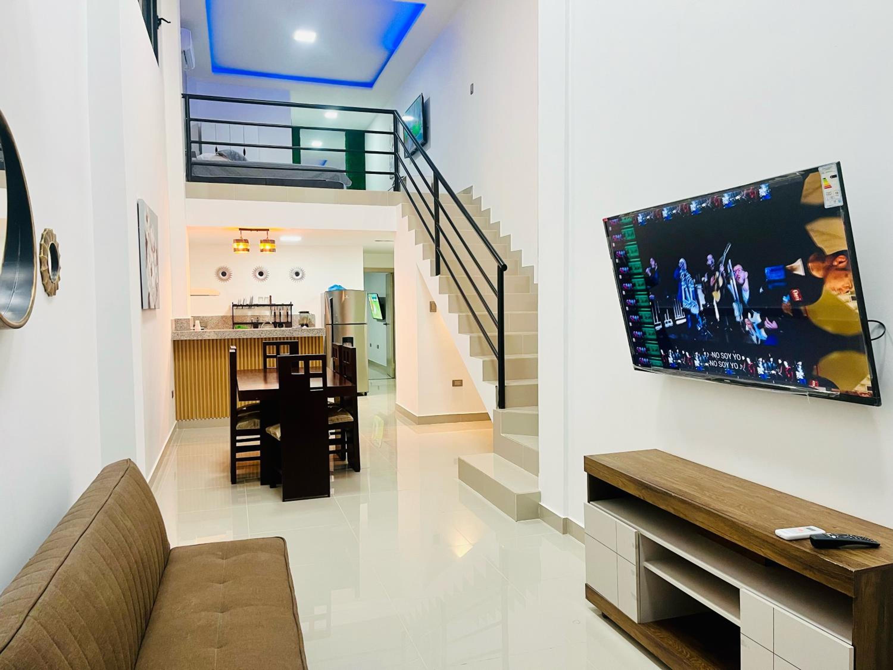 Apartment - Split Level photo 2