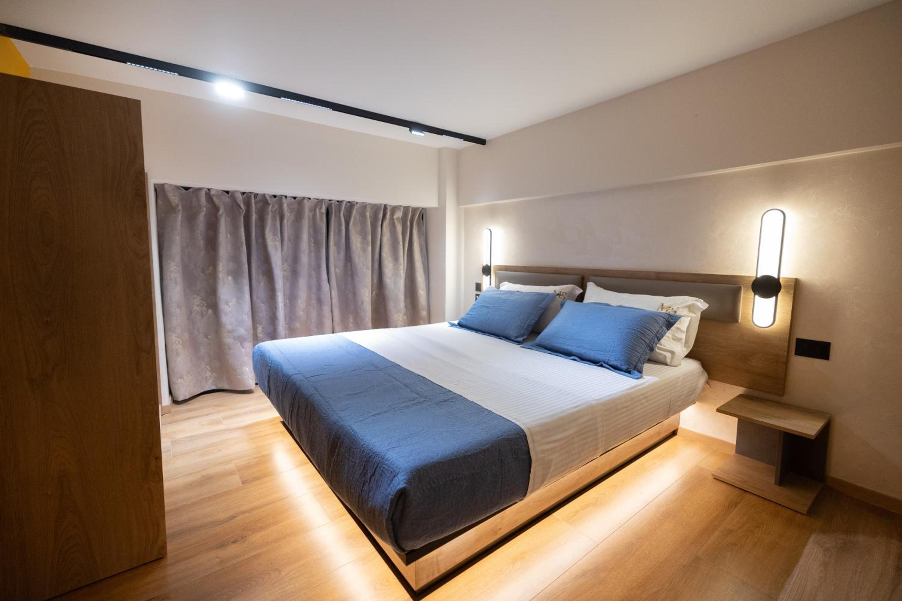 Duplex Quadruple Room