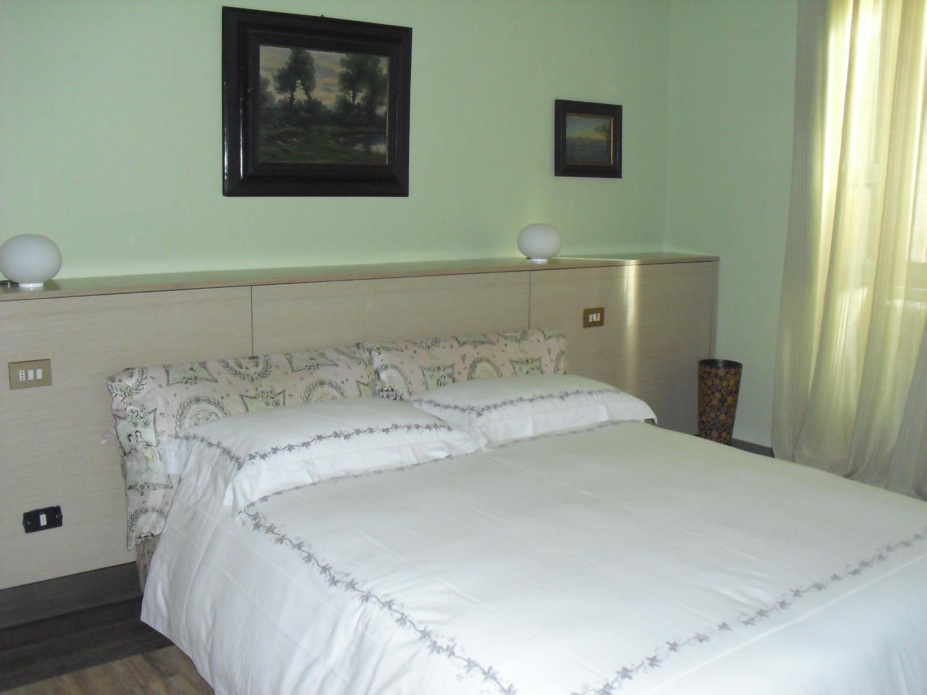 Budget Double or Twin Room - Photo 3