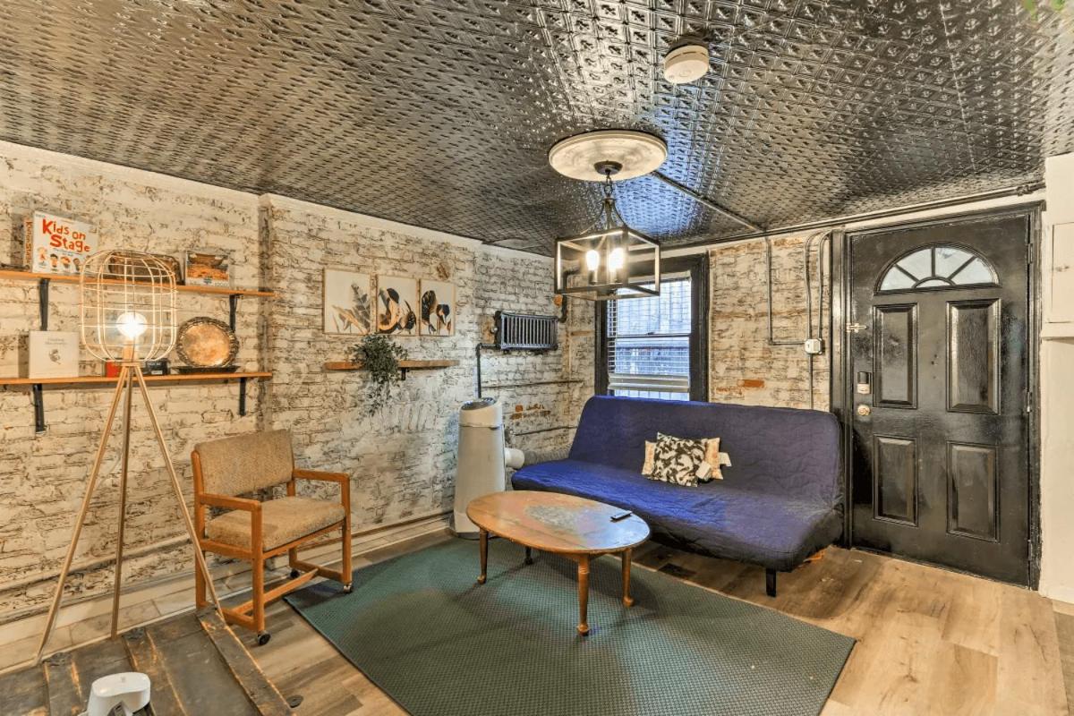 One-Bedroom House - Photo 1
