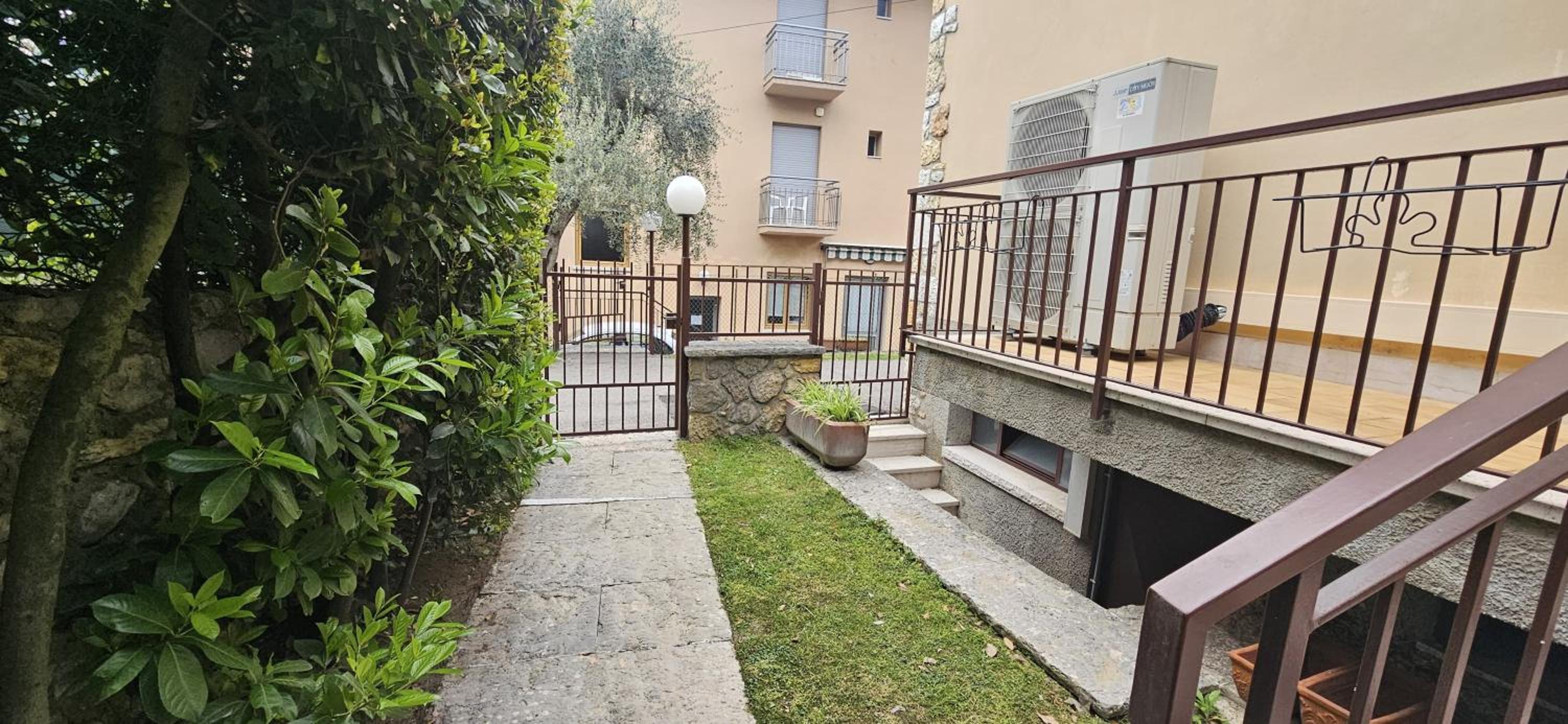 Single Room with Balcony - Depandance photo 2