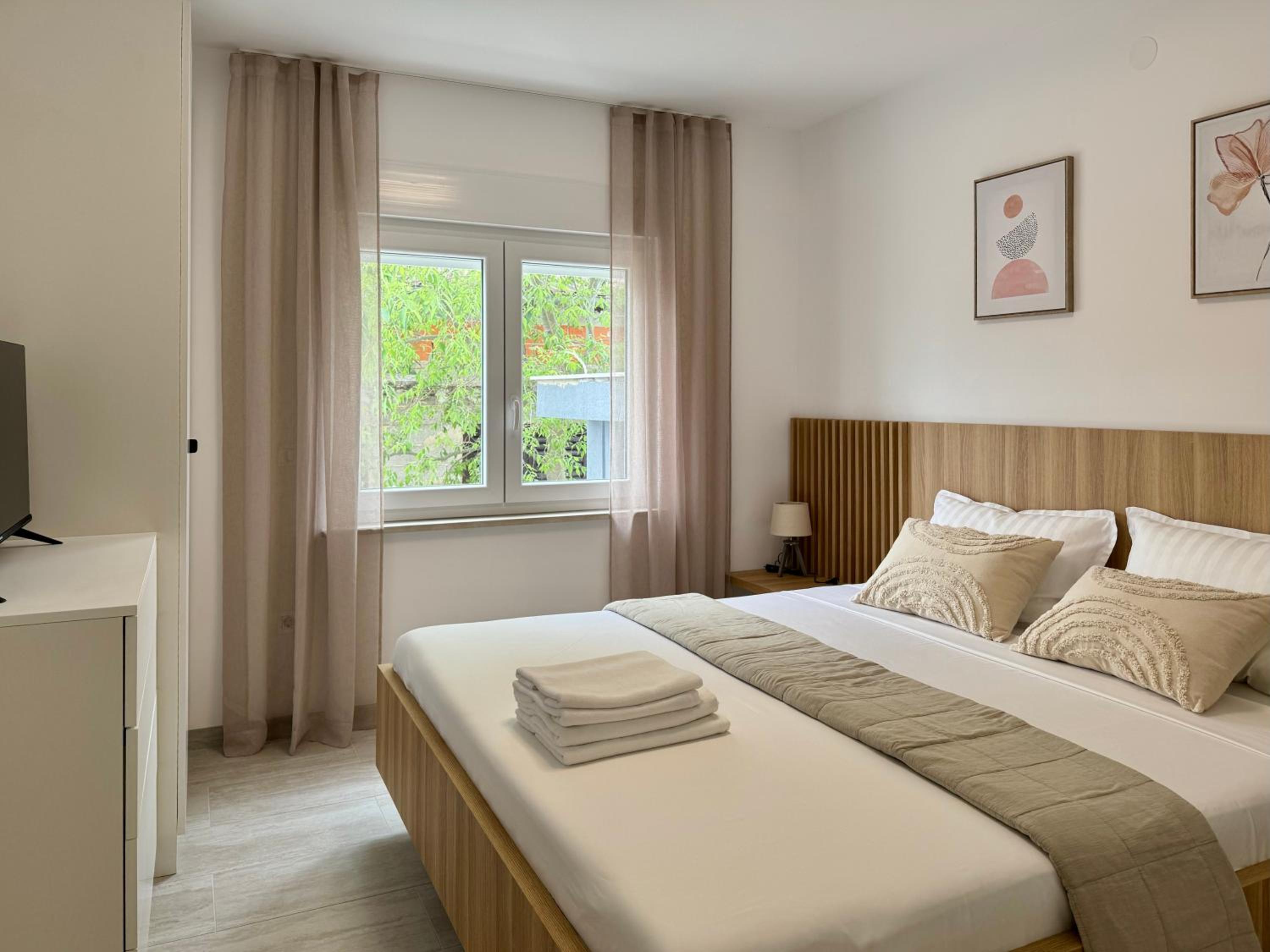 One-Bedroom Apartment with Sea View and Terrace photo 3