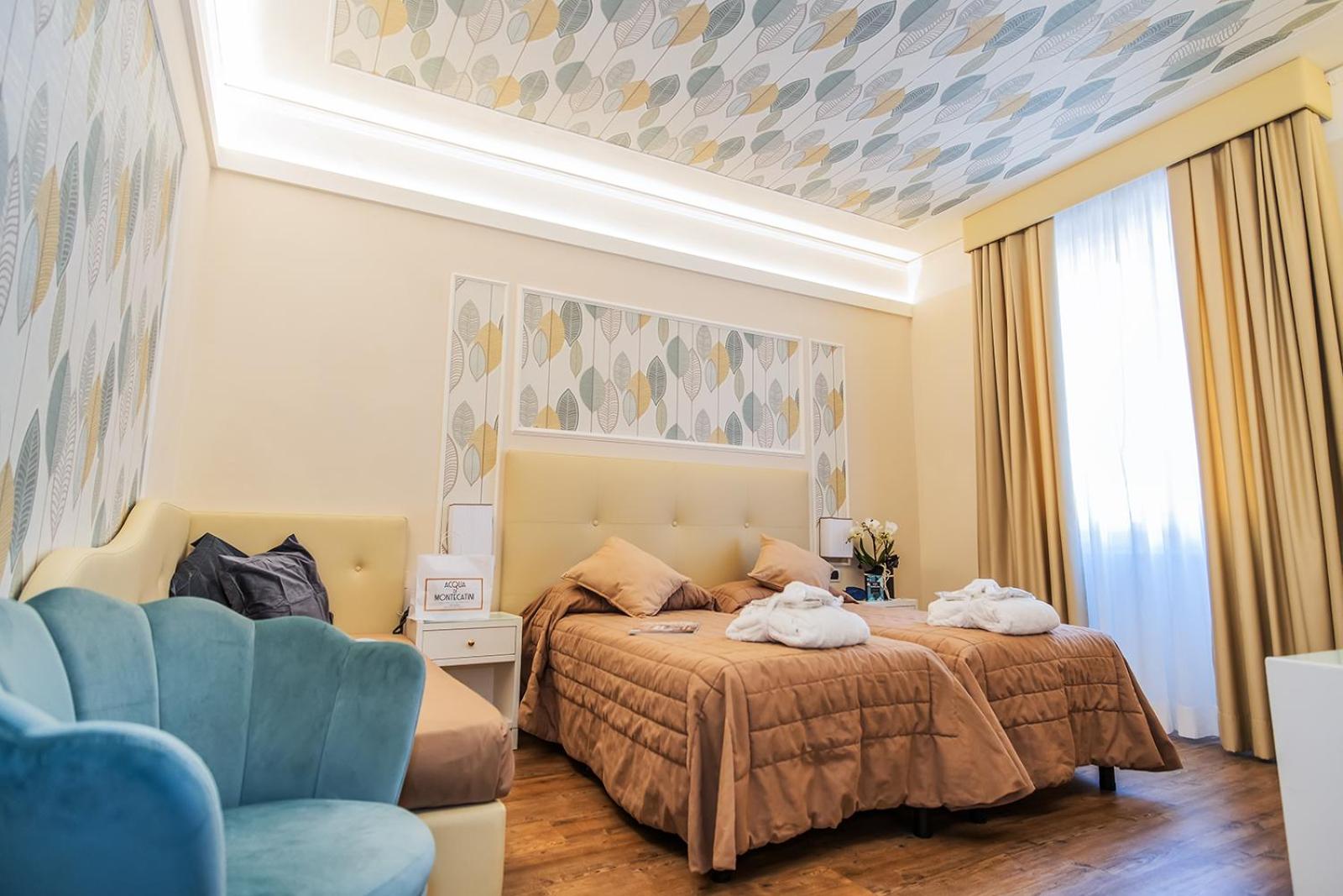 Triple Room - Photo 12