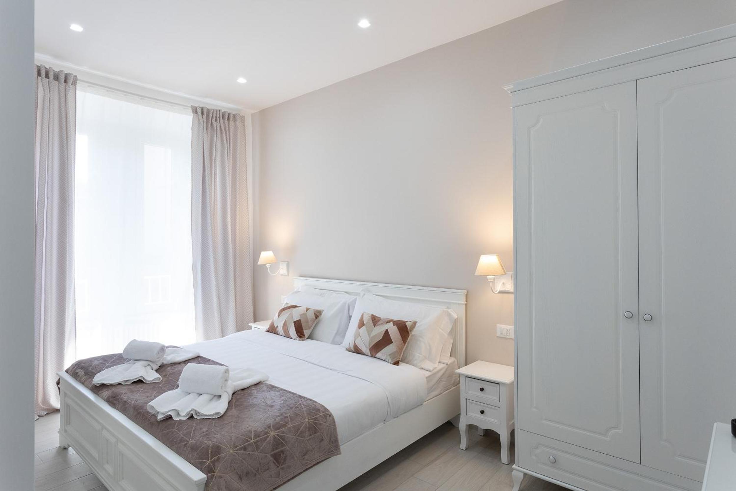 Superior King Room photo 1
