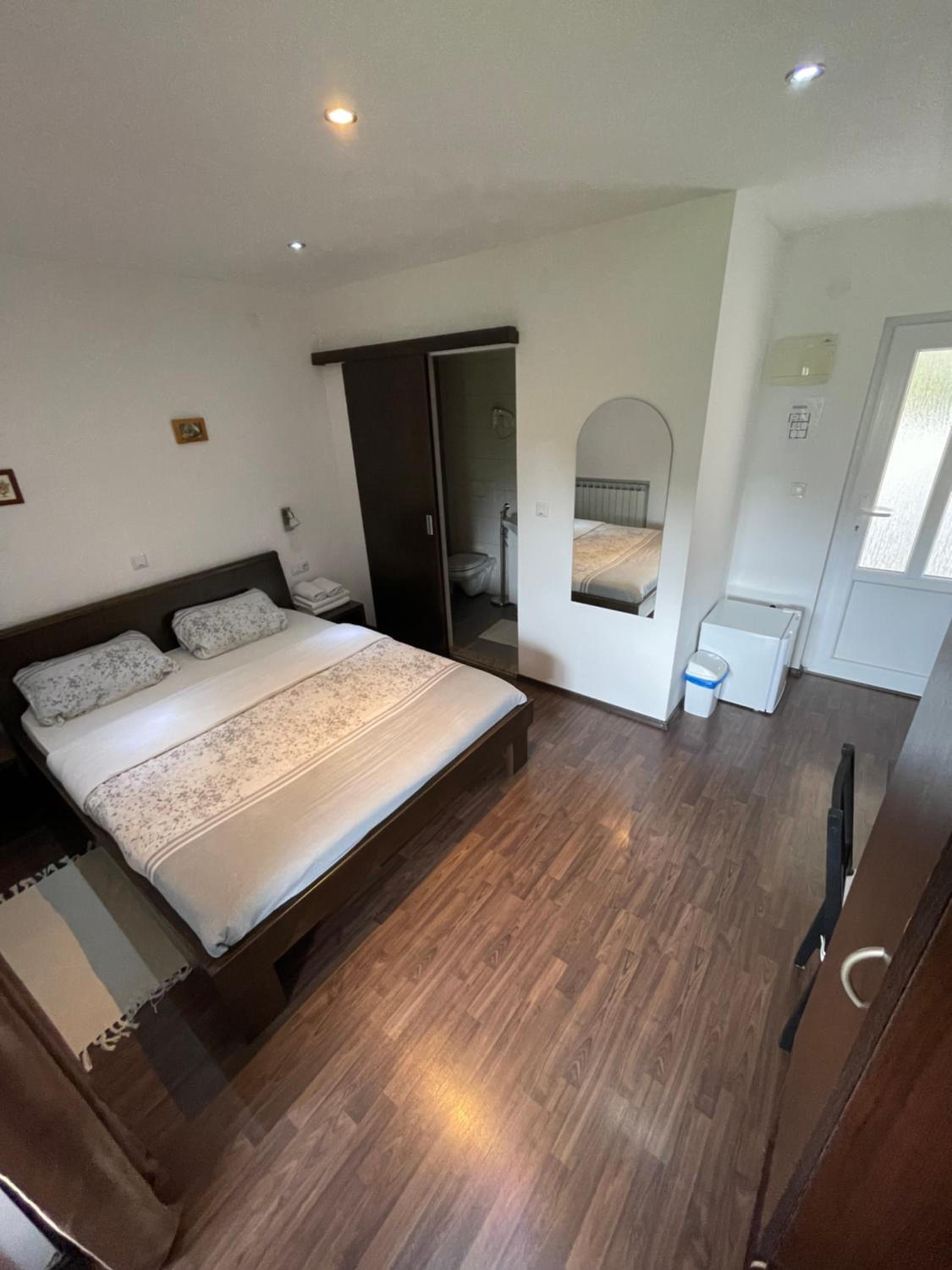 Superior Double Room with Terrace - Photo 2