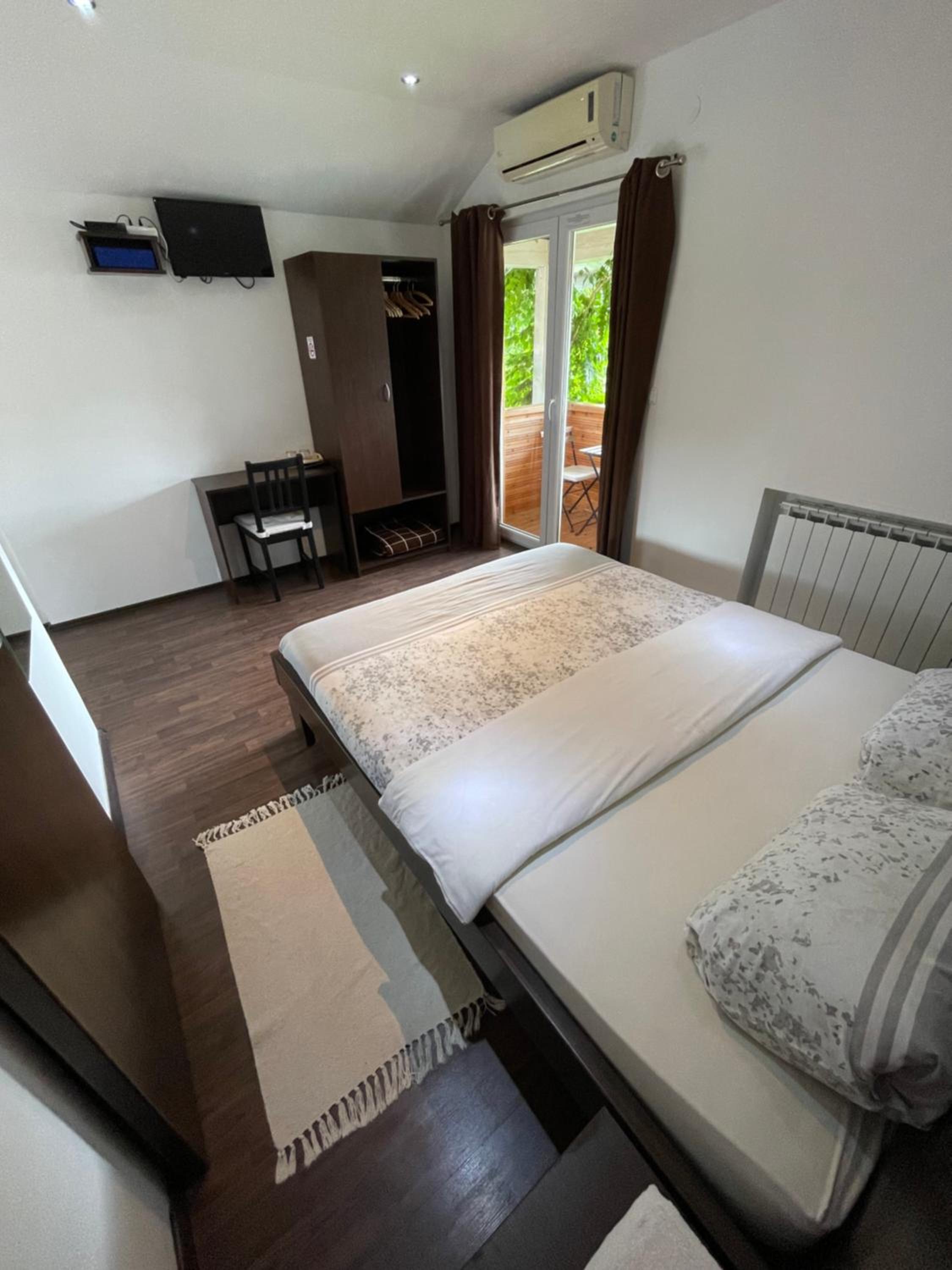Superior Double Room with Terrace - Photo 5