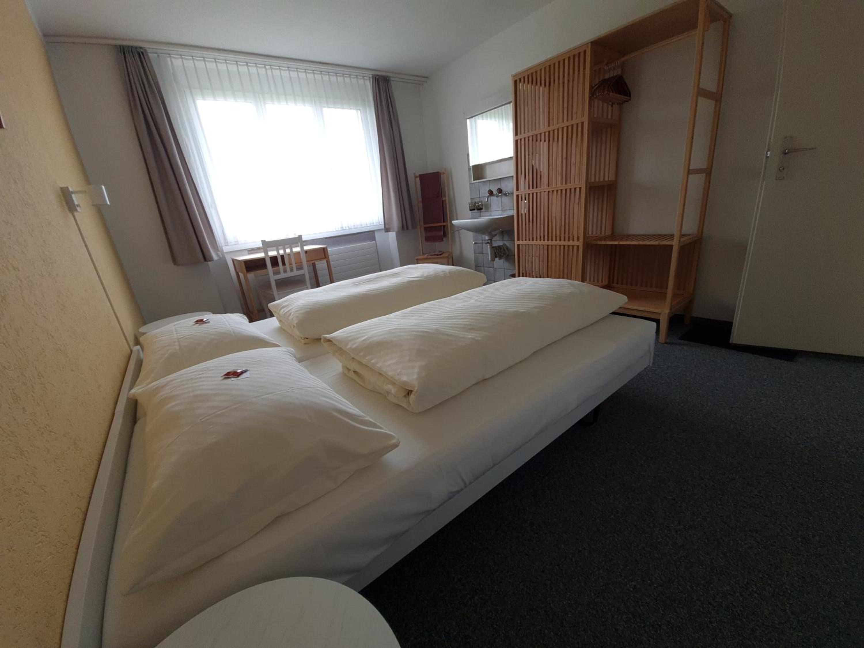 Double Room with Shared Bathroom photo 1