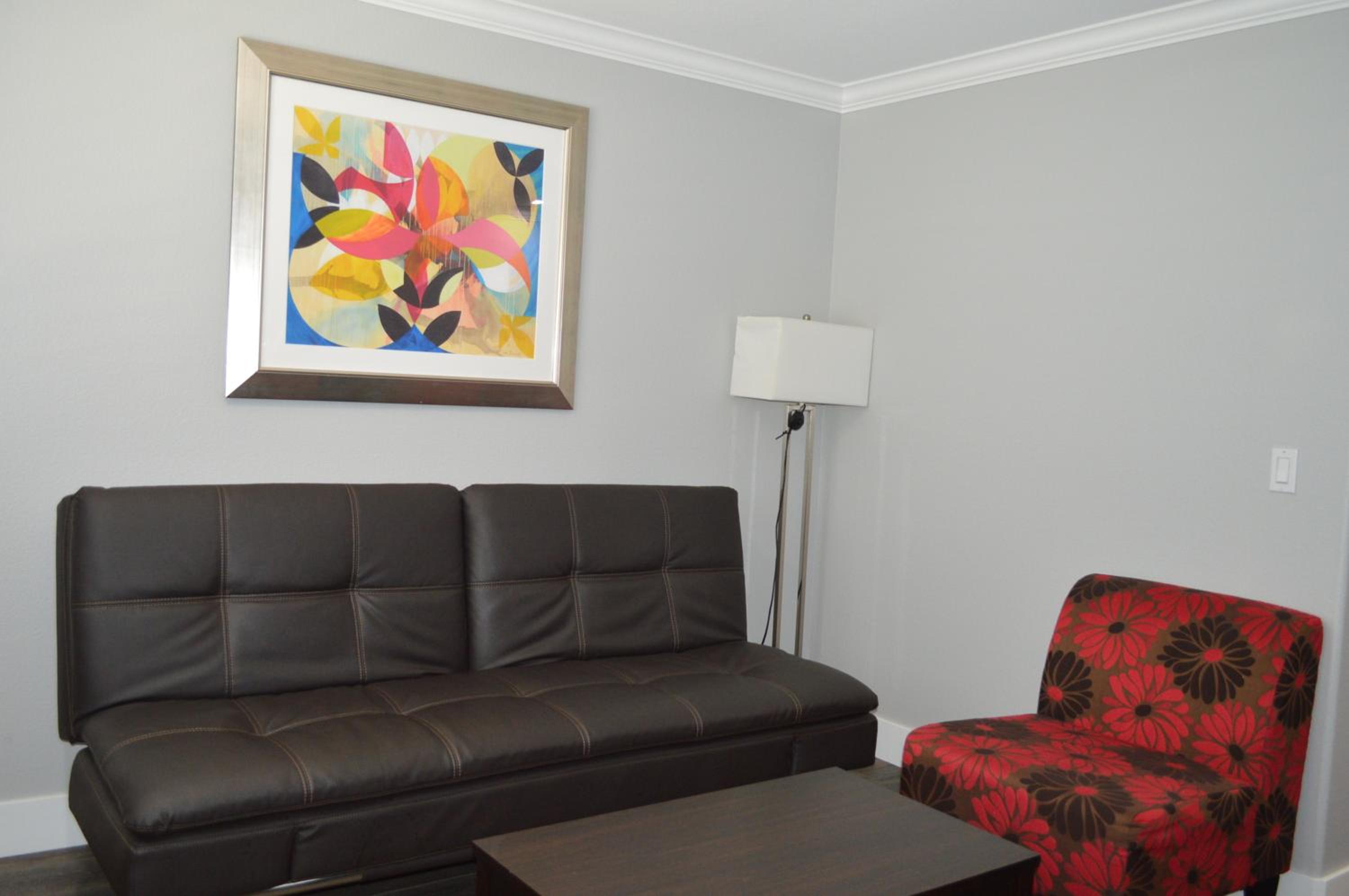 King Suite - Photo 15