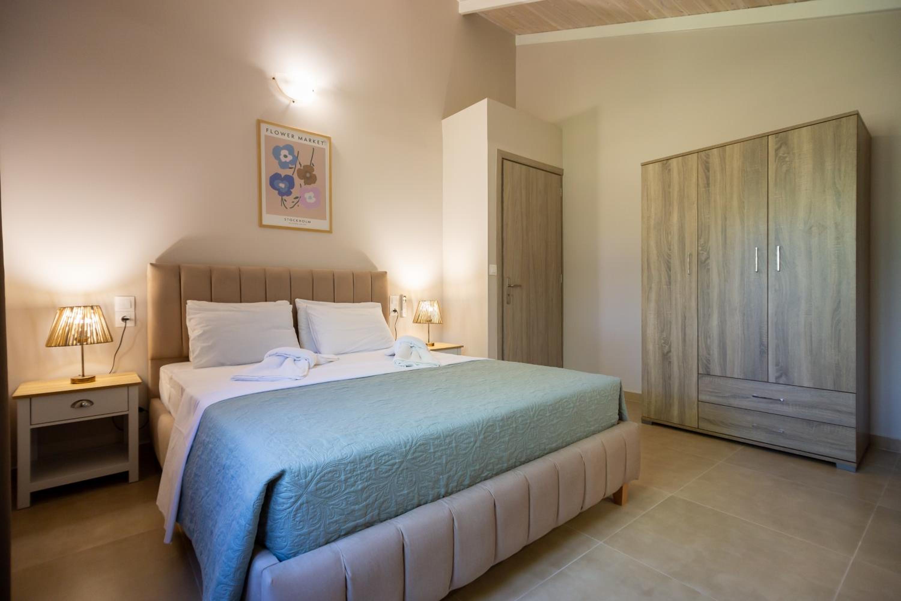 Two-Bedroom House photo 2