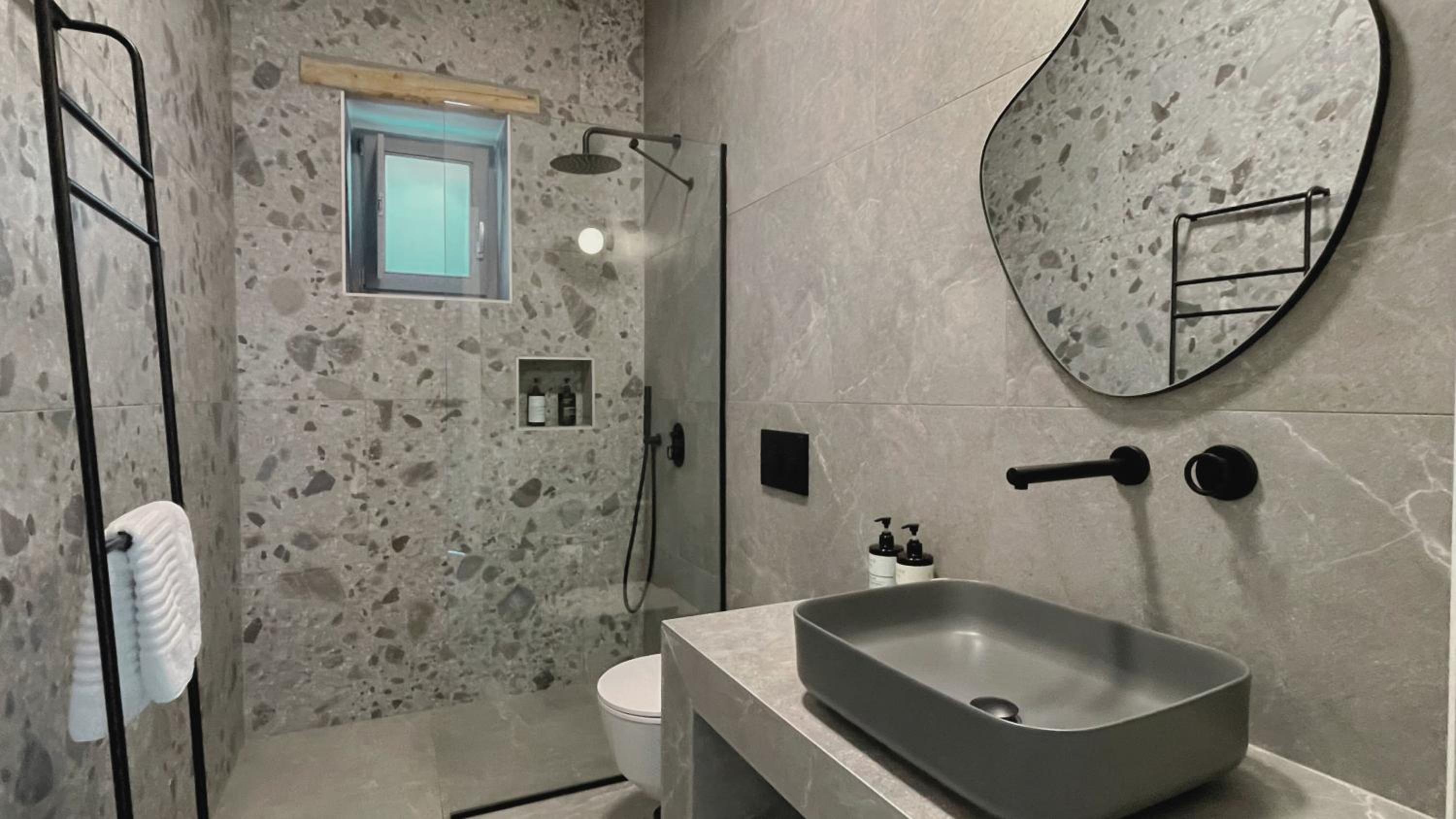 Two-Bedroom Apartment with Sea View photo 3