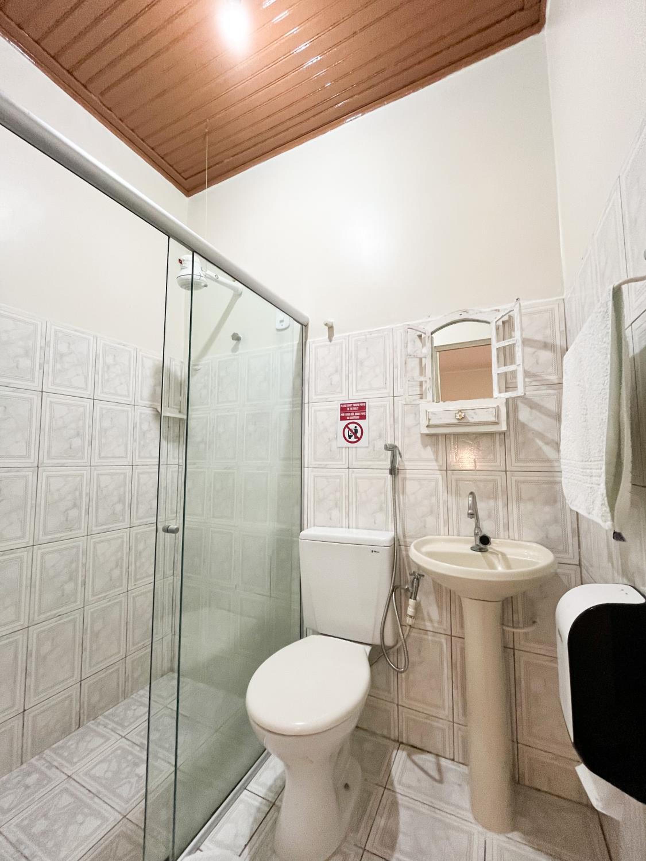 Standard Triple Room - Photo 4
