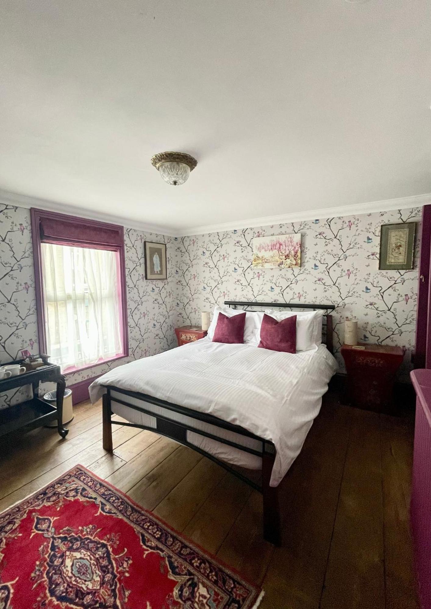 Standard Double Room - Photo 5