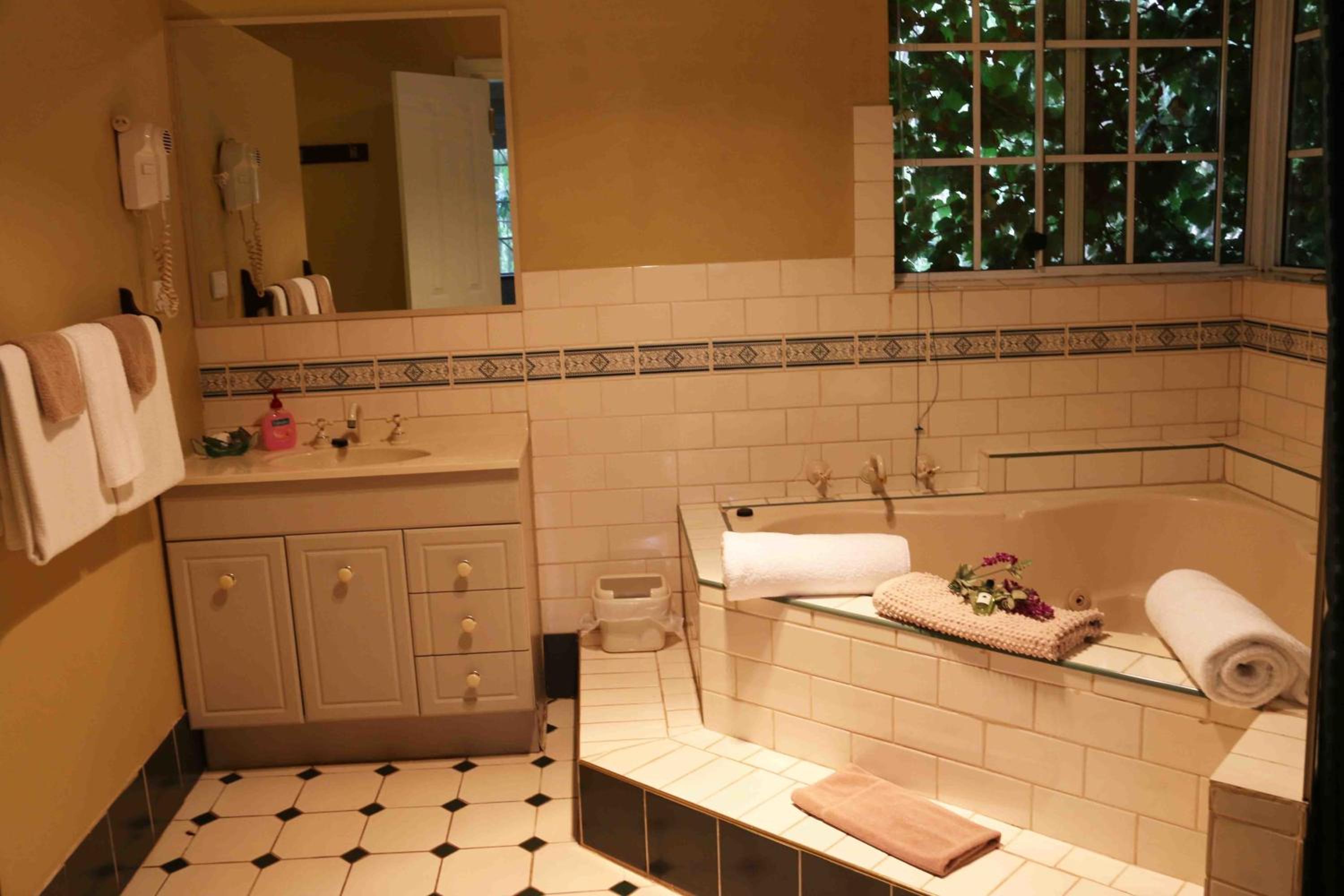 One-Bedroom Chalet - Juliet photo 2