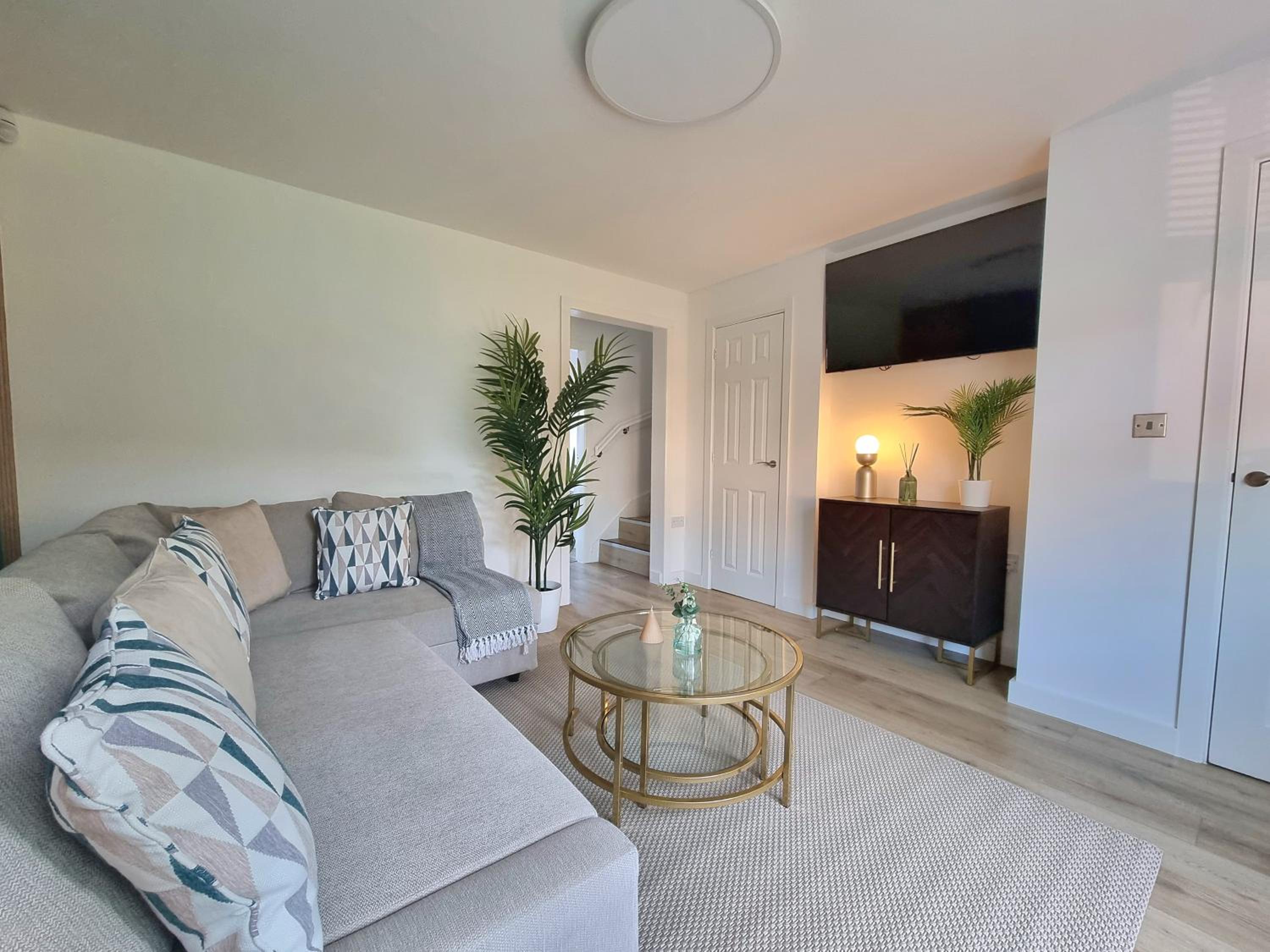 Three-Bedroom House photo 1