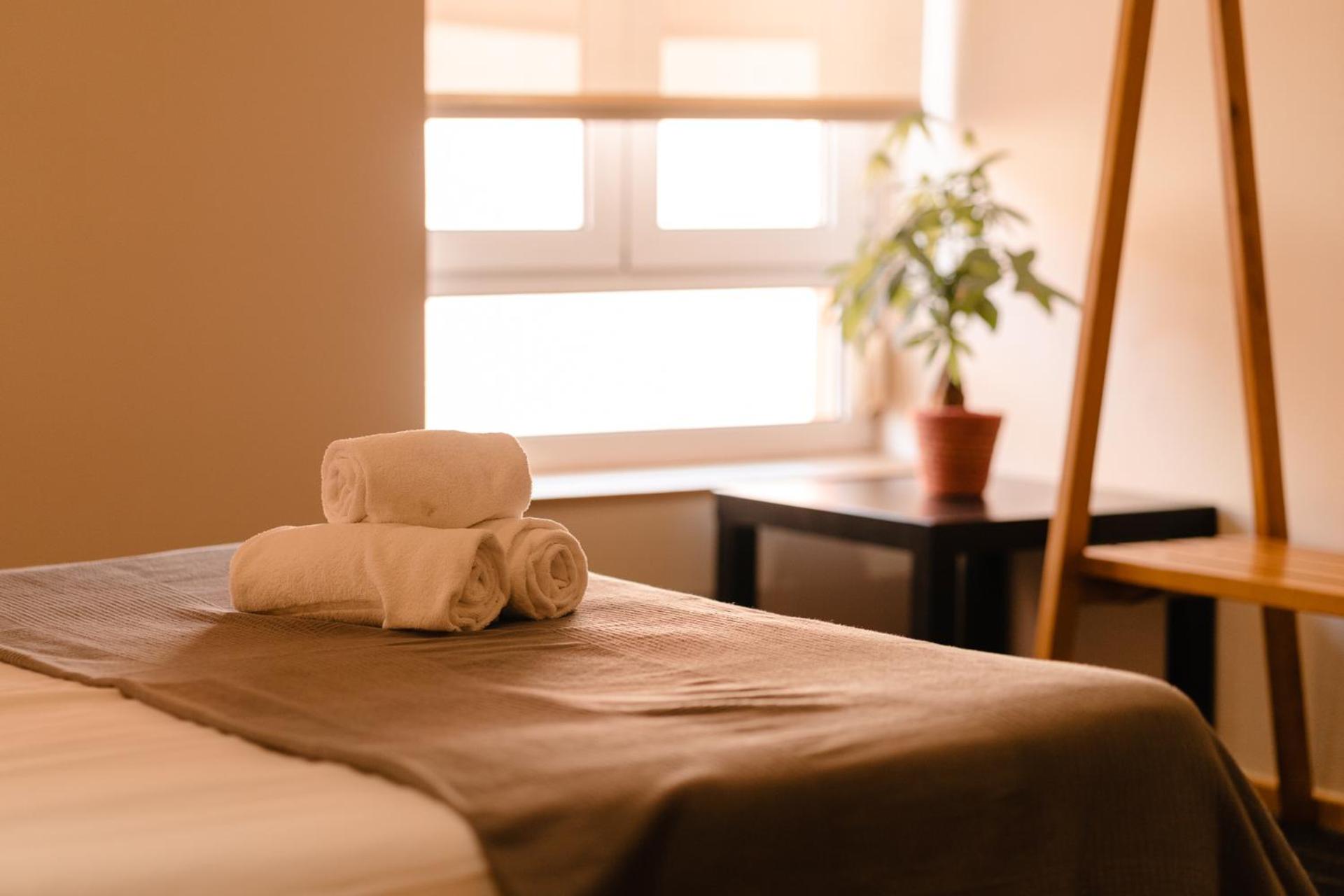 Double Room with Private Bathroom - Photo 17