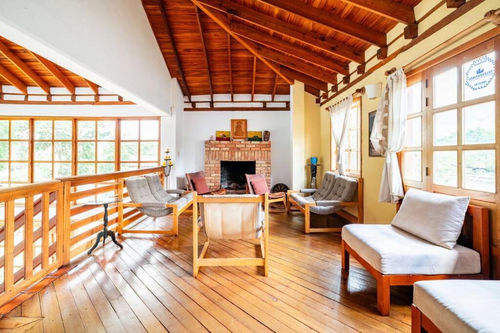 Four-Bedroom House photo 1