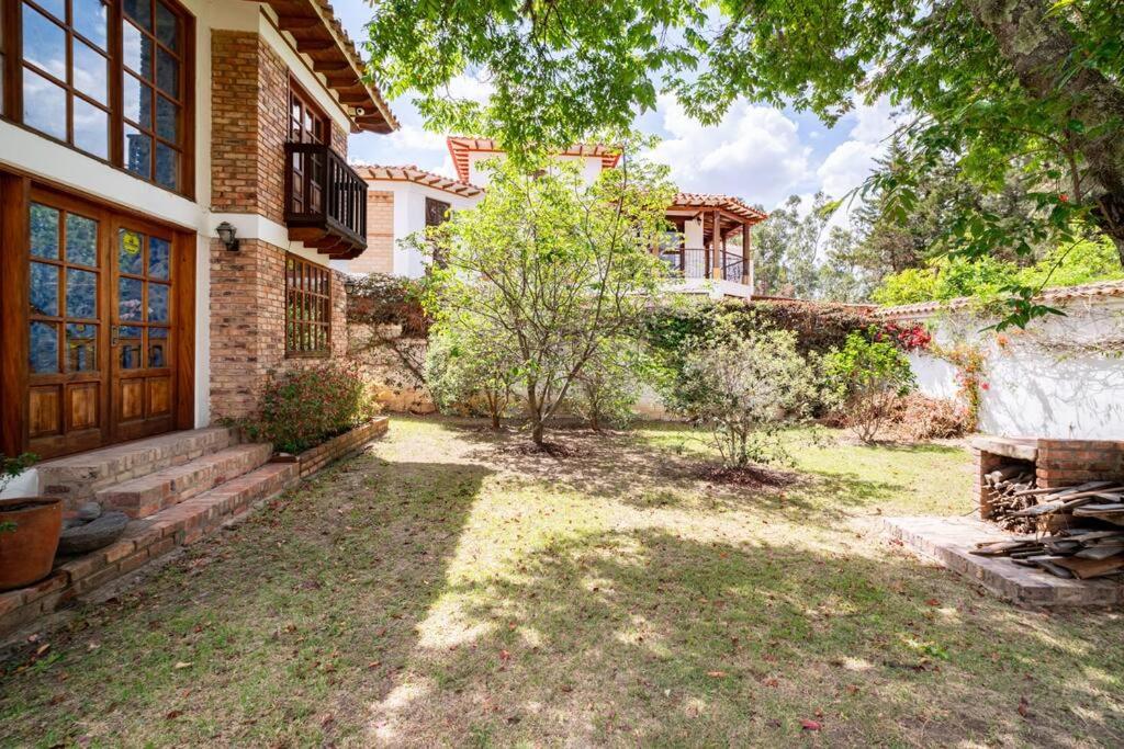 Four-Bedroom House photo 3
