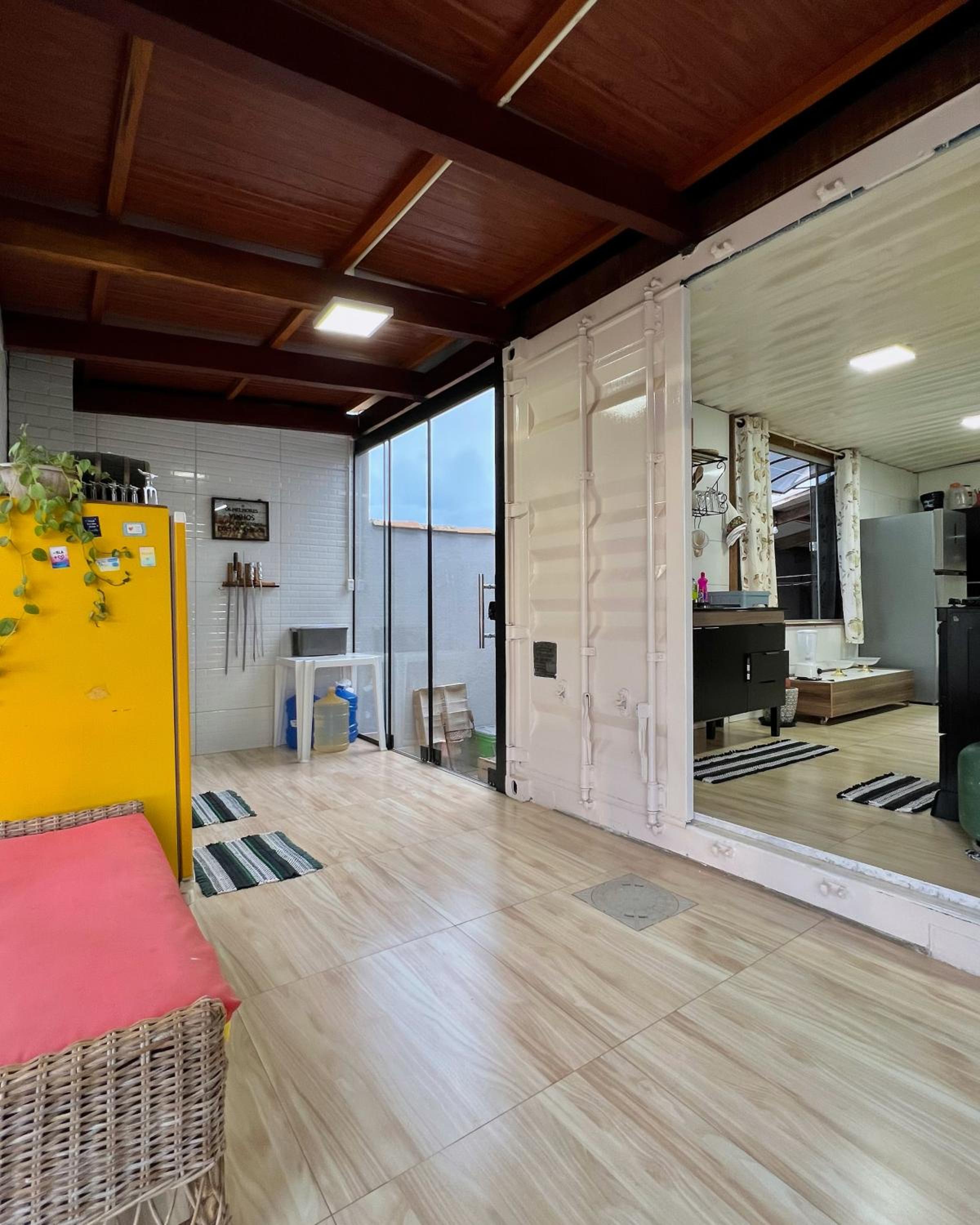Four-Bedroom House photo 2