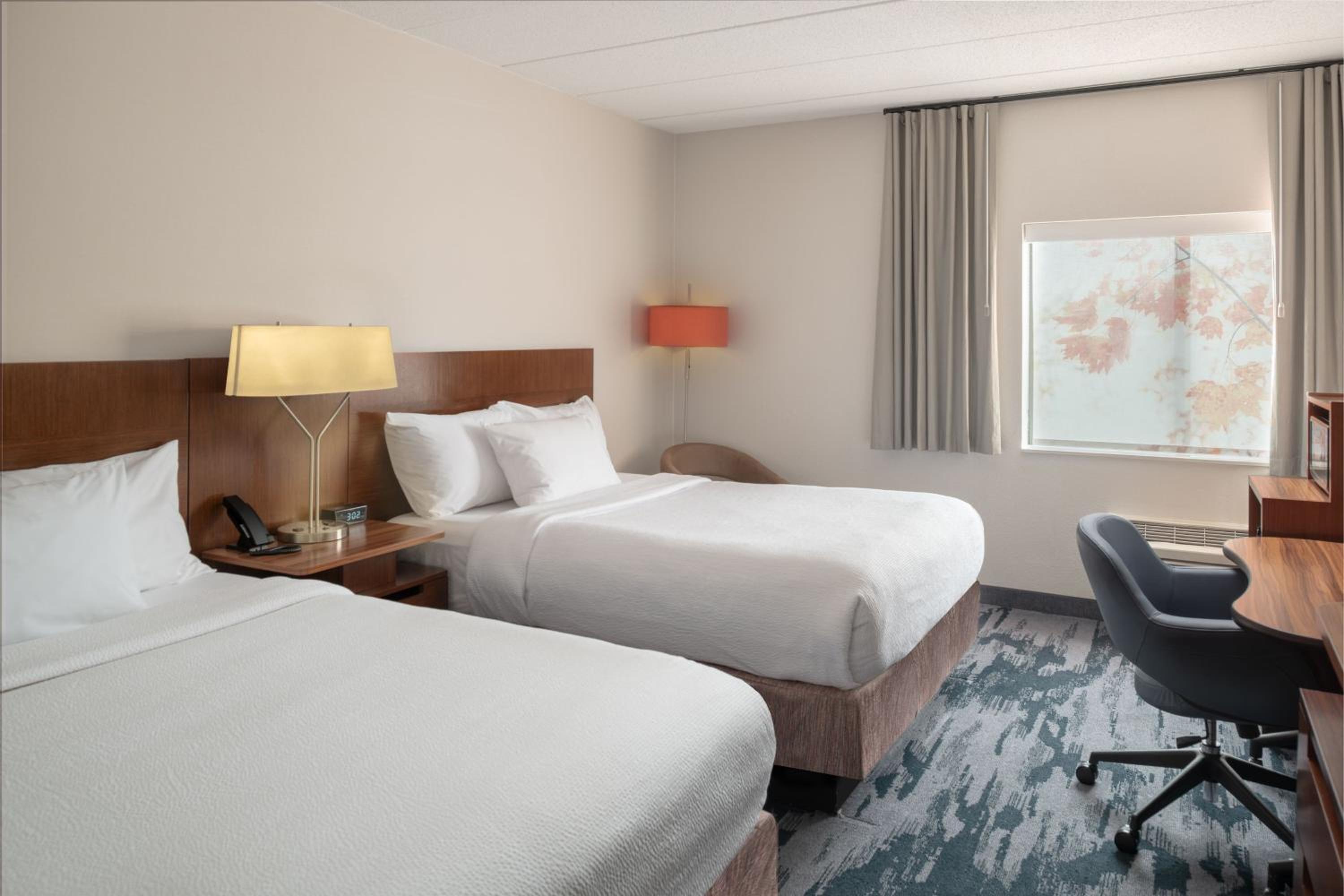 Queen Room with Two Queen Beds - Photo 1