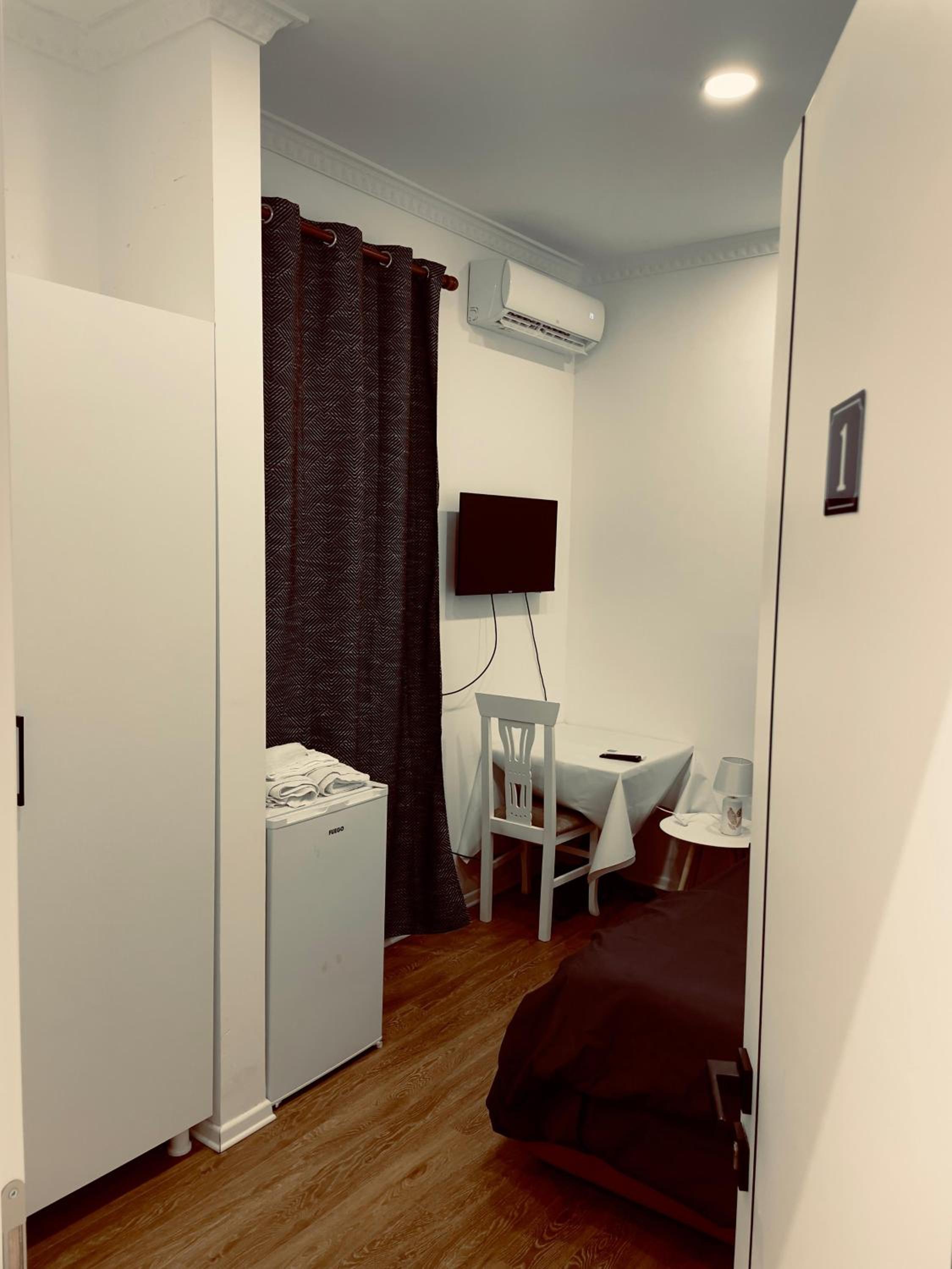 Studio Apartment