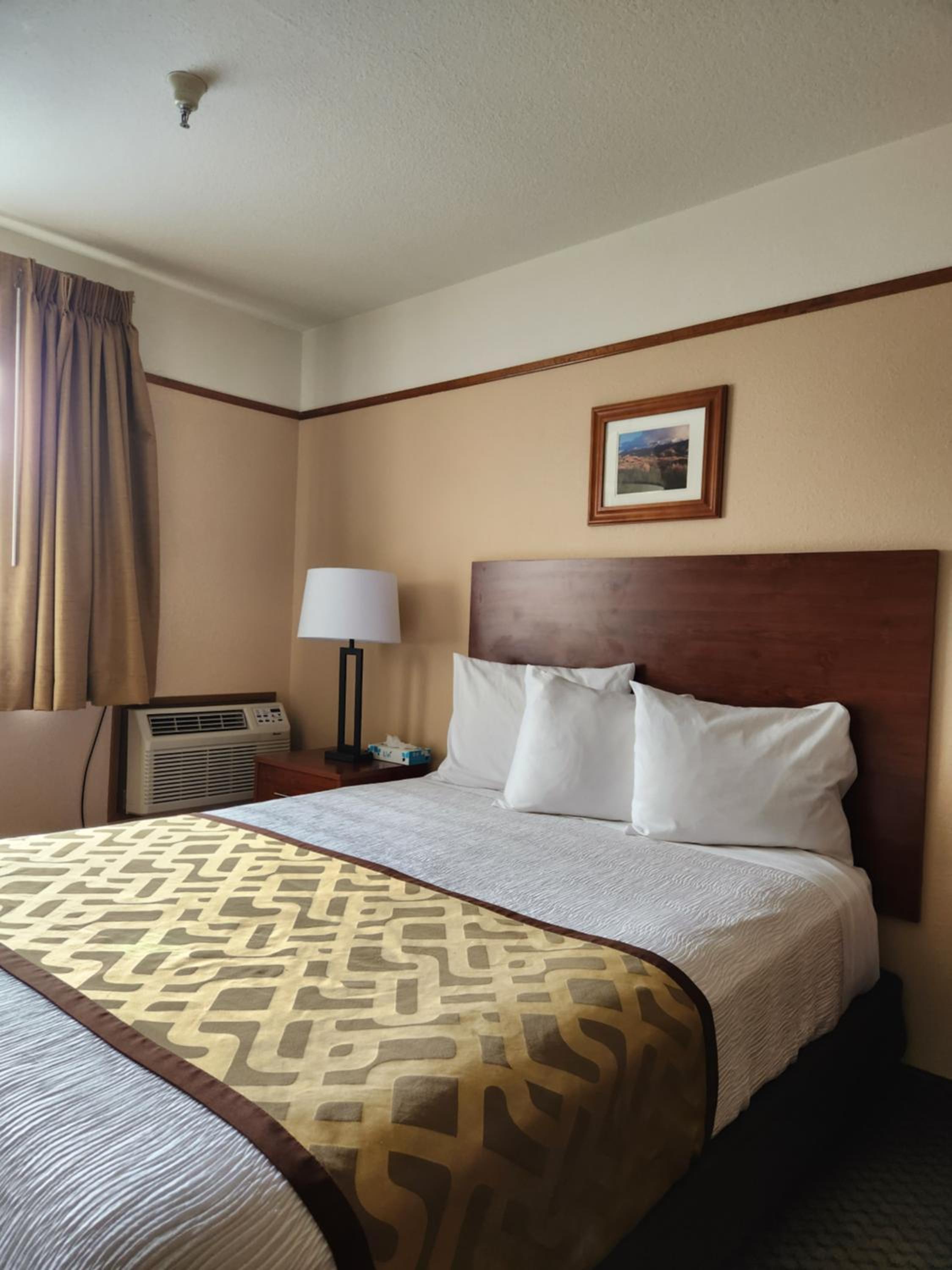Deluxe Queen Room - Photo 4