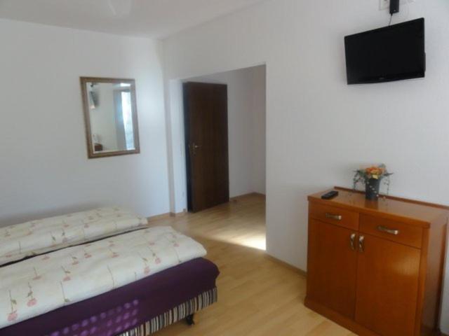 Double Room - Photo 5