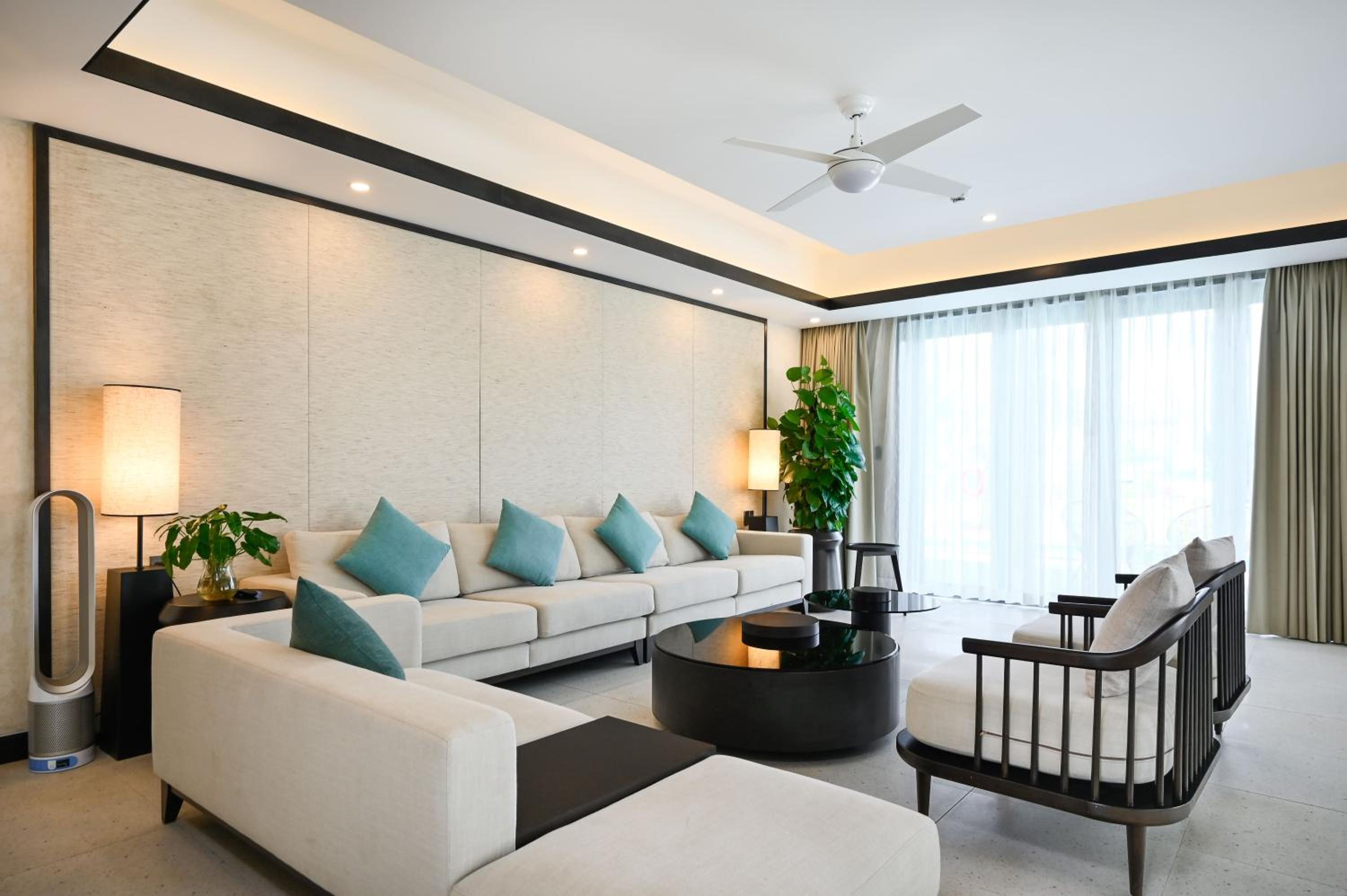 Three-Bedroom Villa - Photo 16