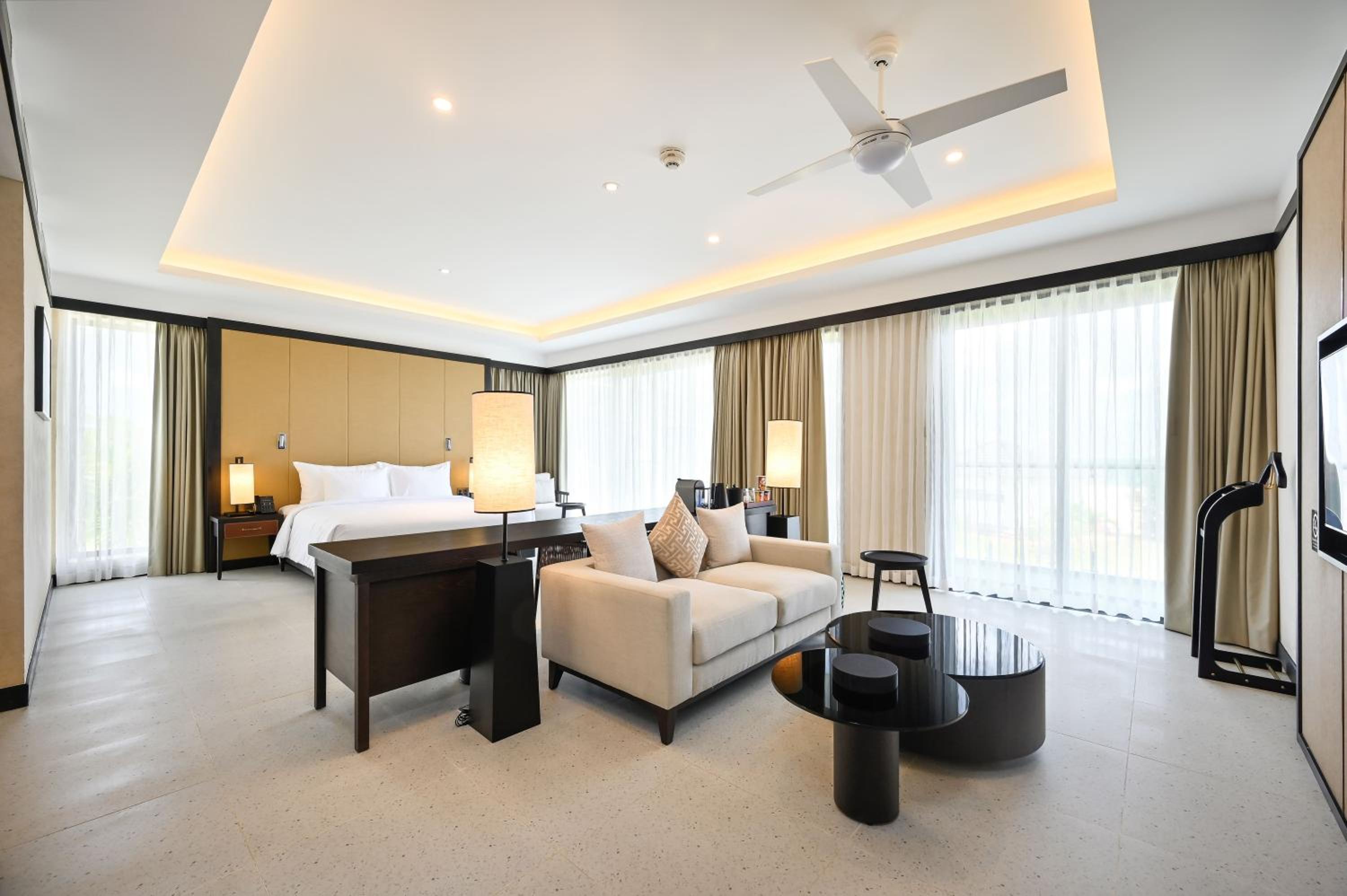 Three-Bedroom Villa - Photo 19