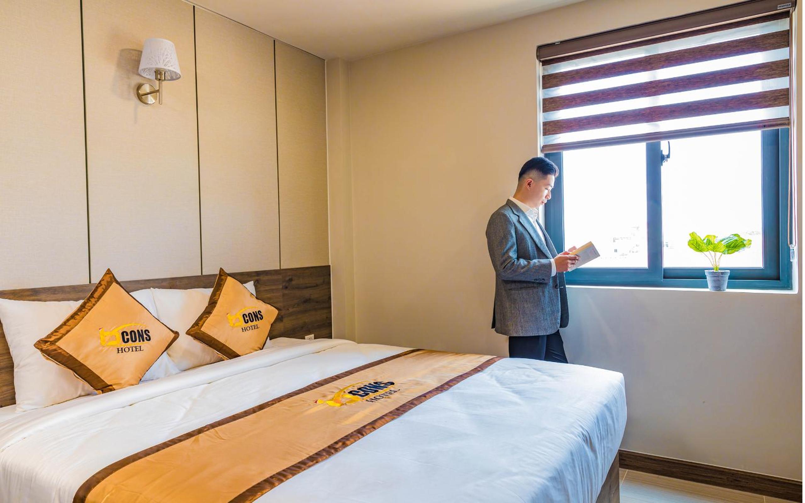Deluxe Room - Photo 5