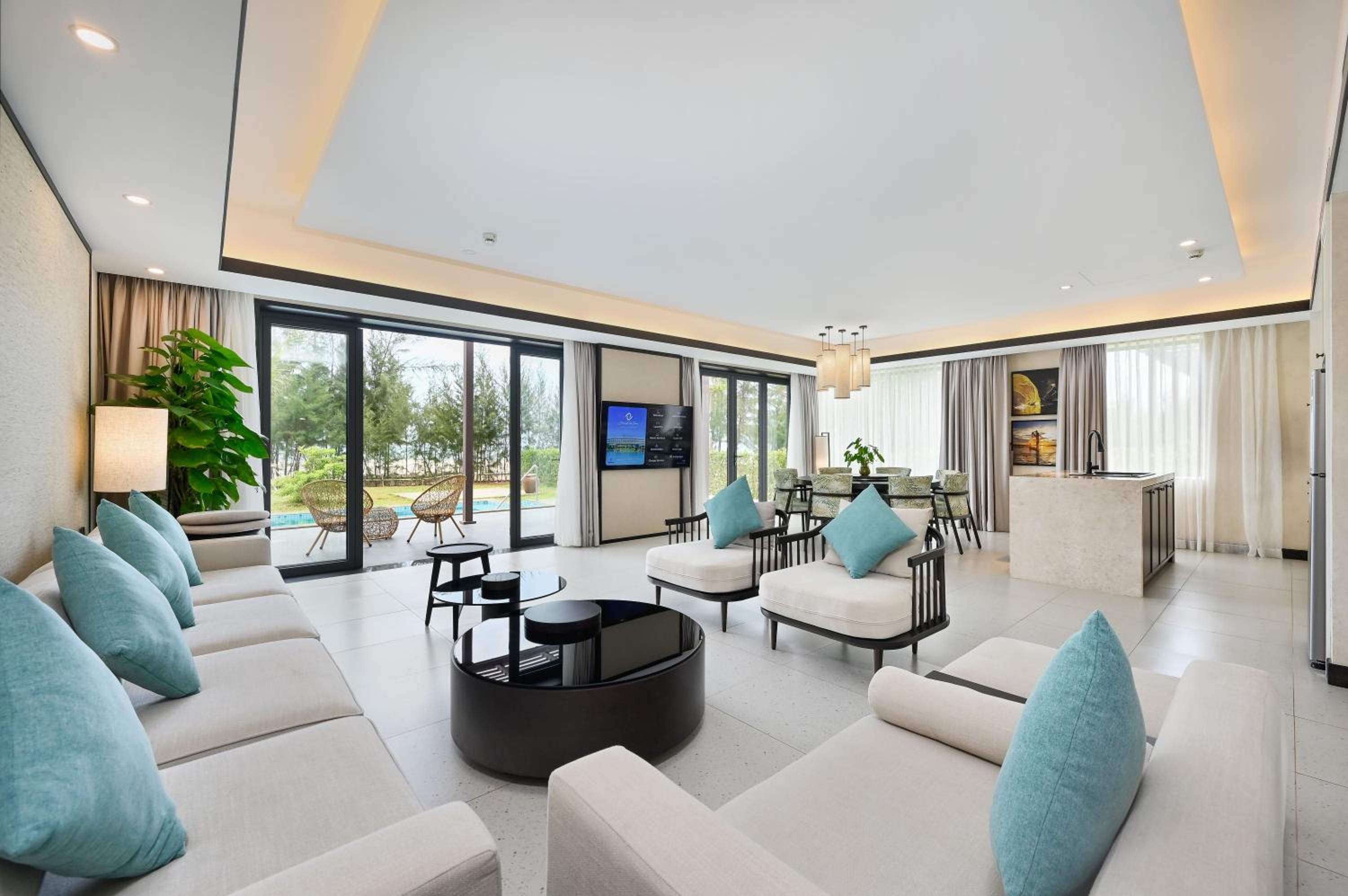 Villa - Beach Front photo 2