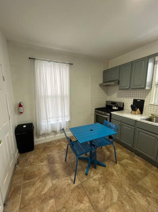 Apartment photo 2