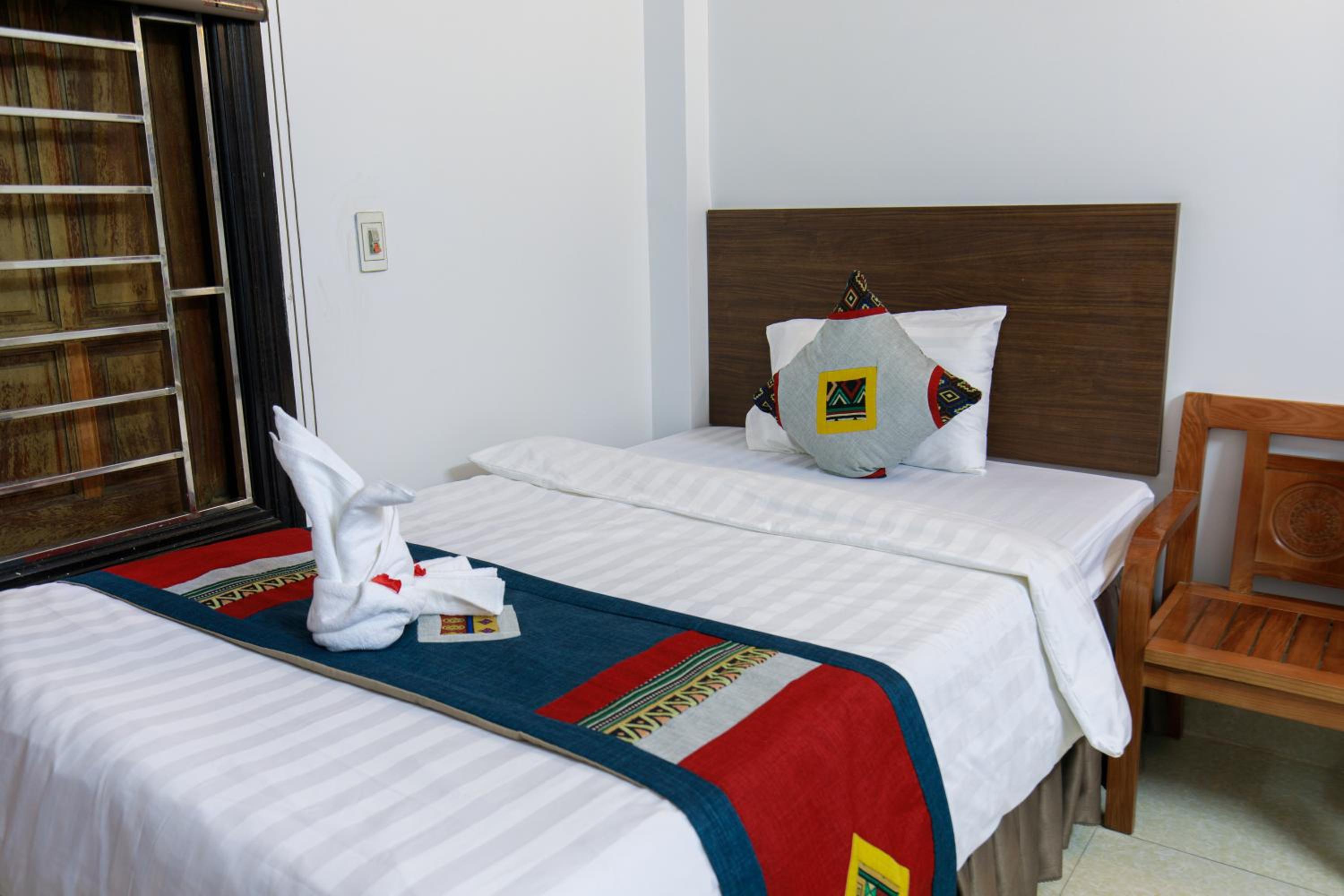 Deluxe Triple Room - Photo 5