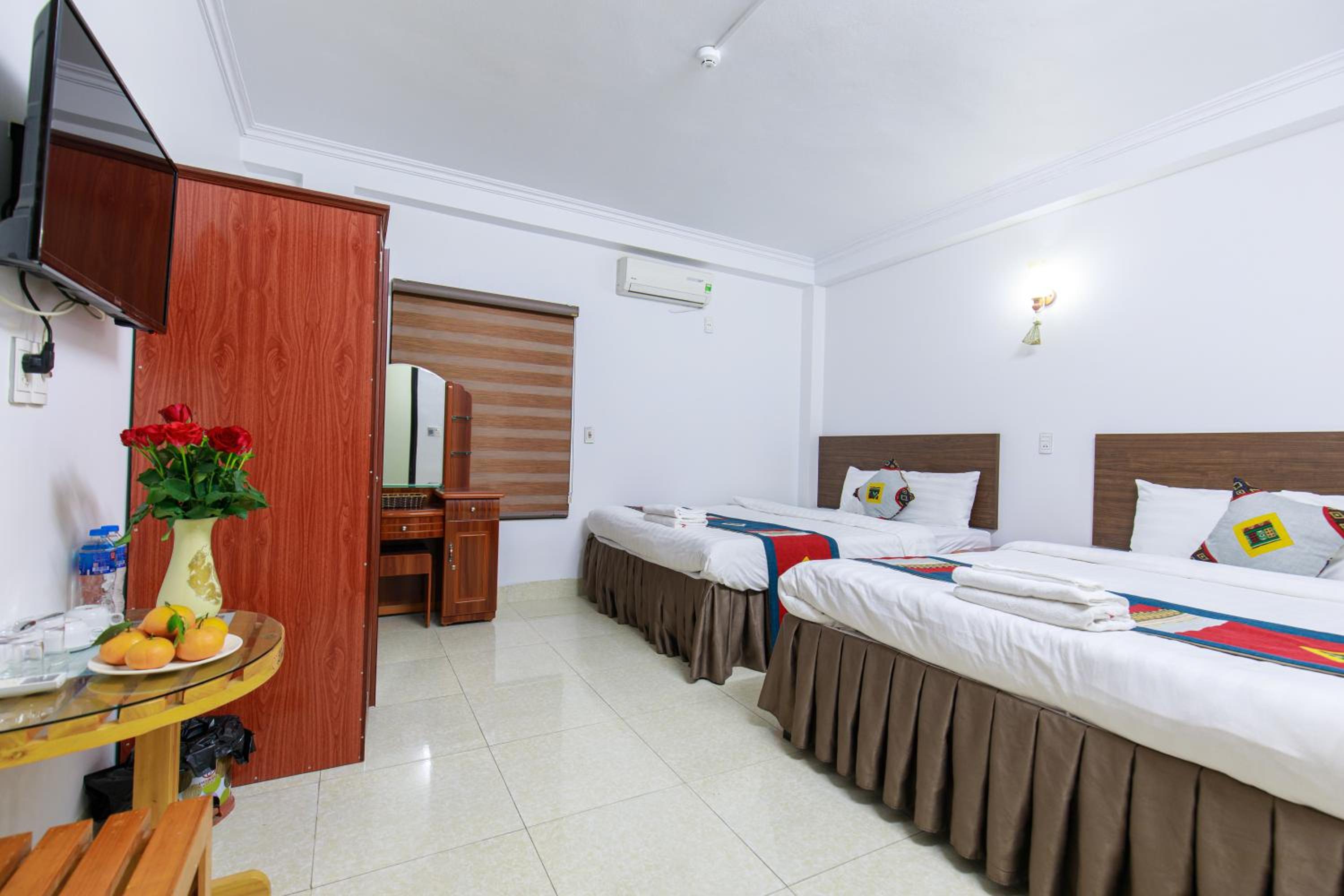 Deluxe Family Room - Photo 8