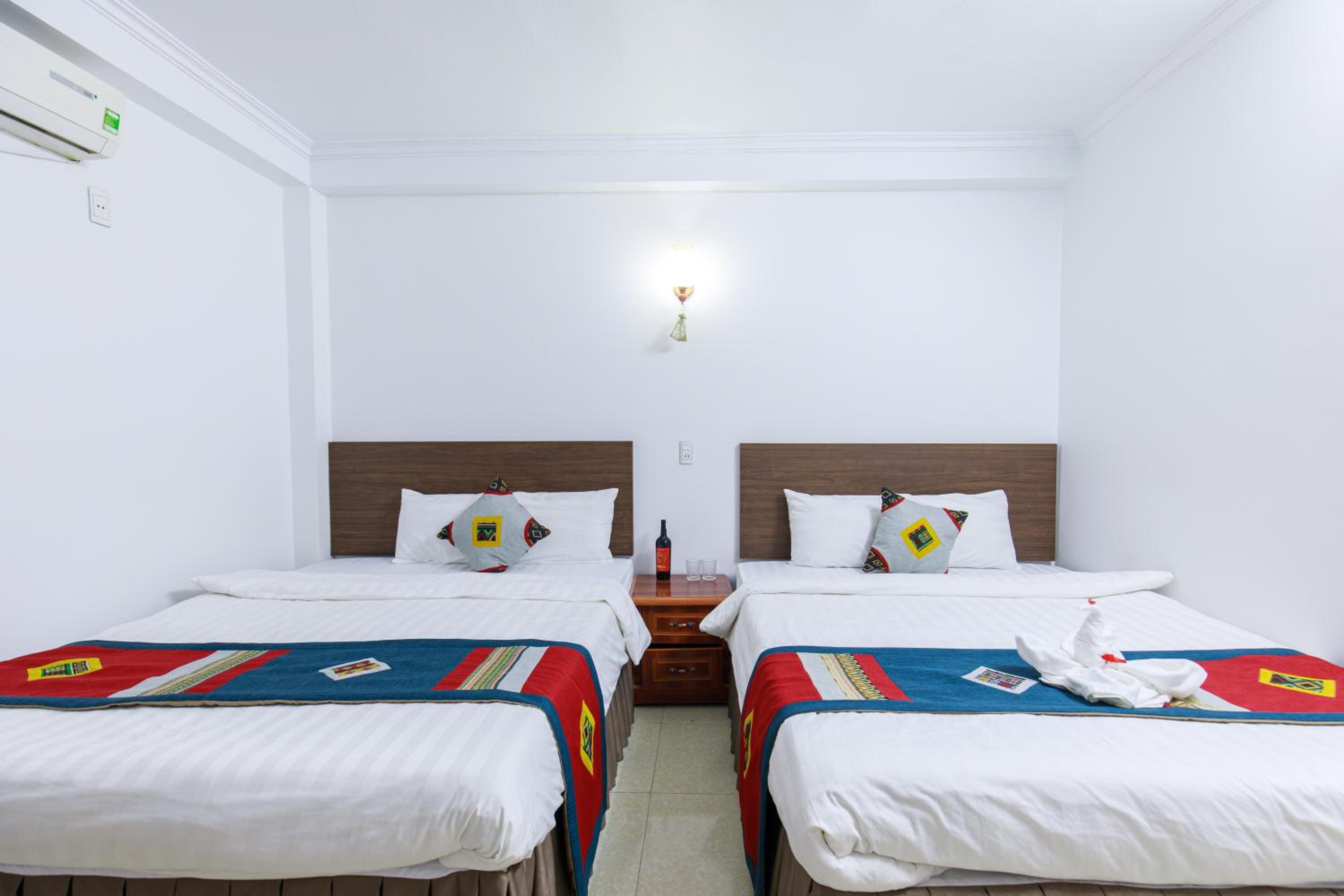 Deluxe Family Room - Photo 10