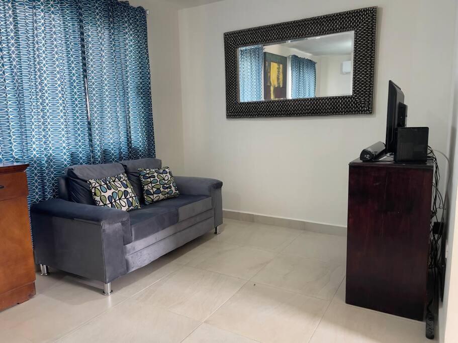 Three-Bedroom House photo 2