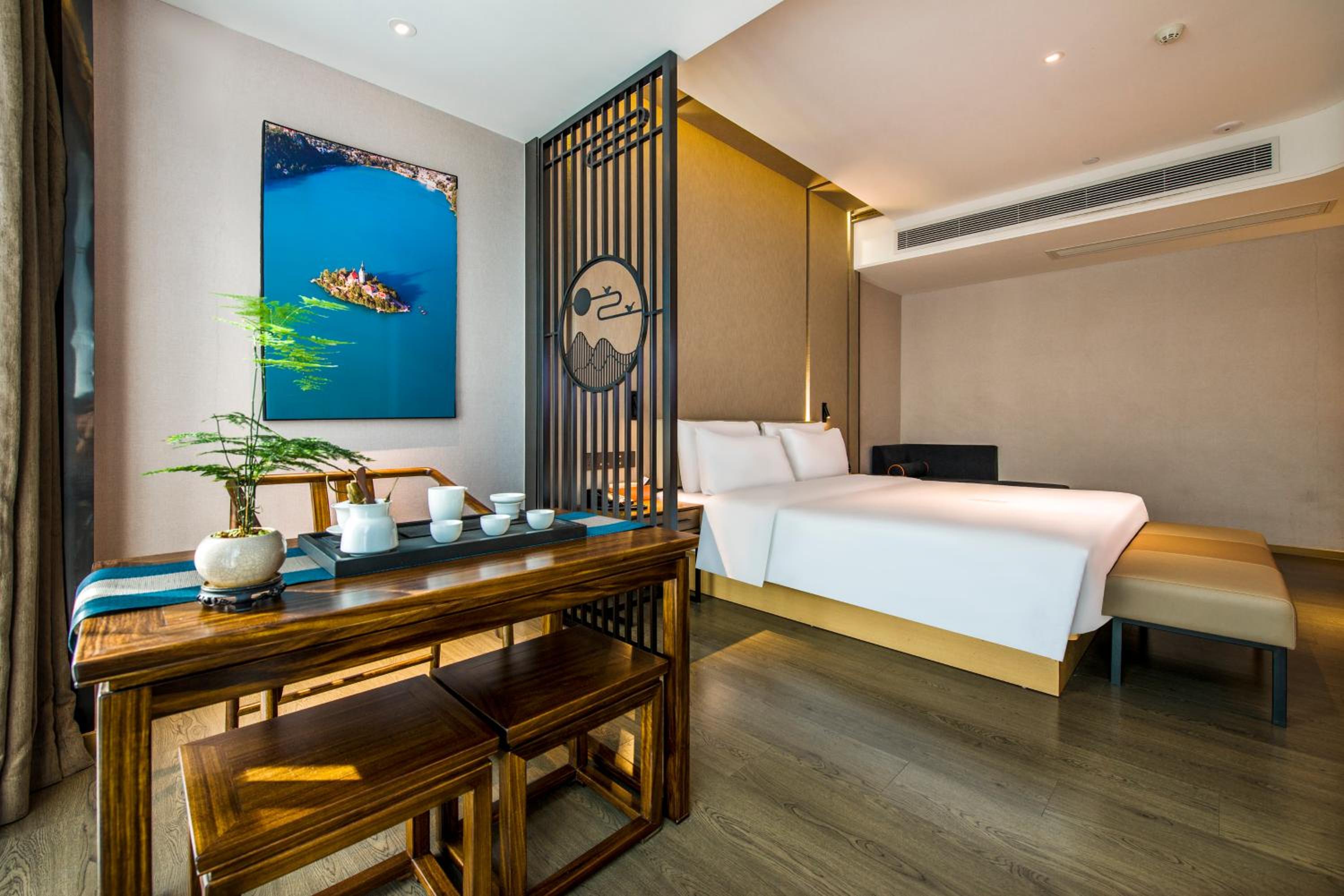 Jimu Double Room with Courtyard photo 1