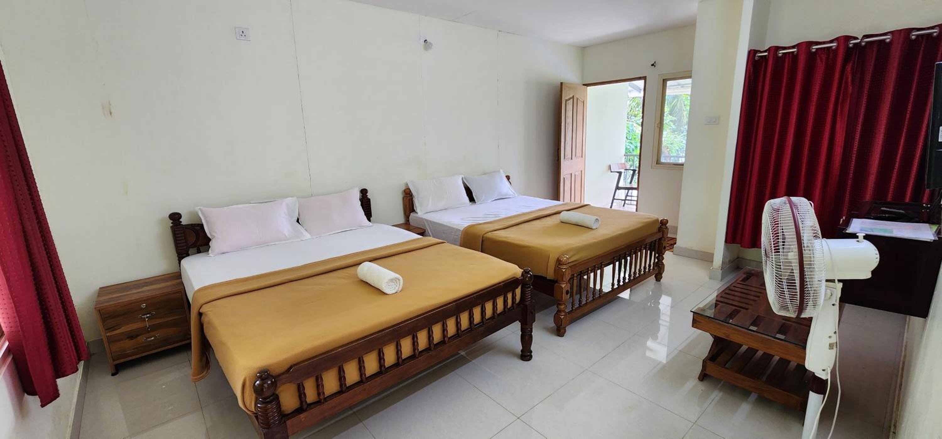 Deluxe Family Room