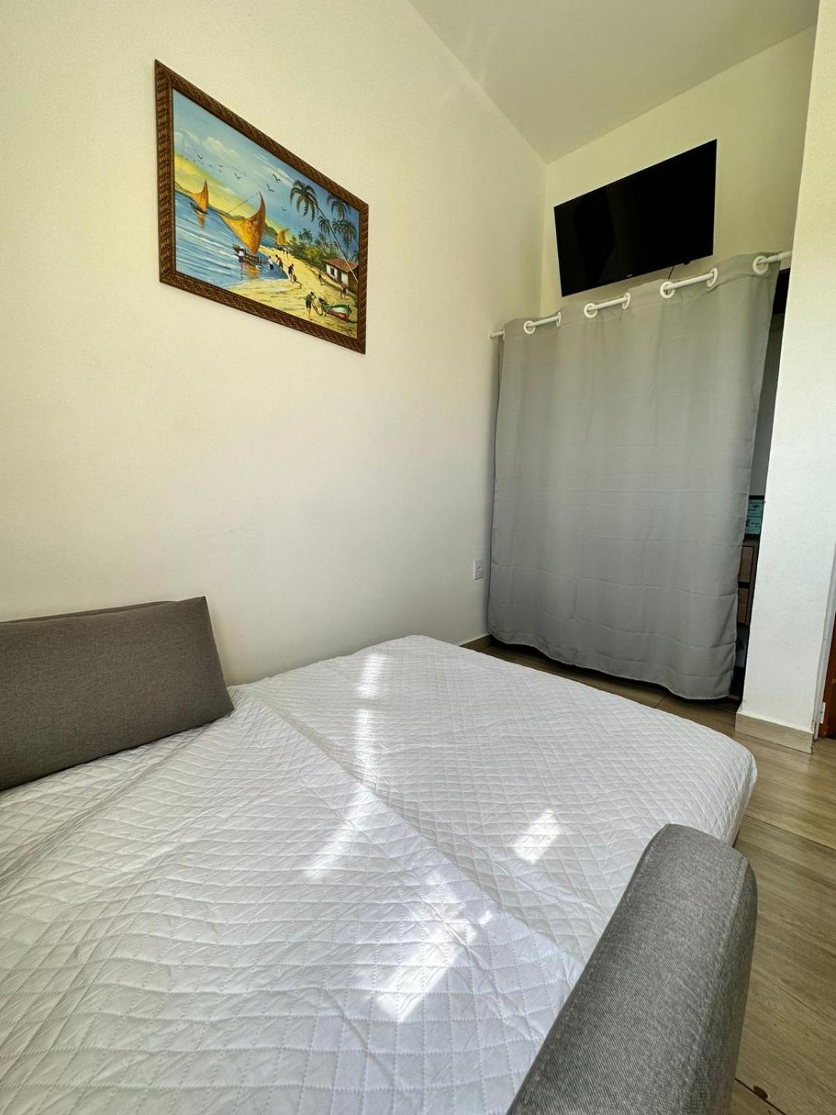 One-Bedroom Apartment photo 3