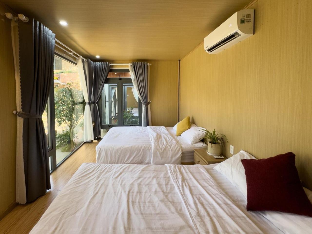 Small Twin Room photo 1