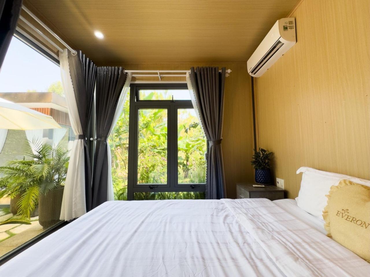 Small Double Room photo 1