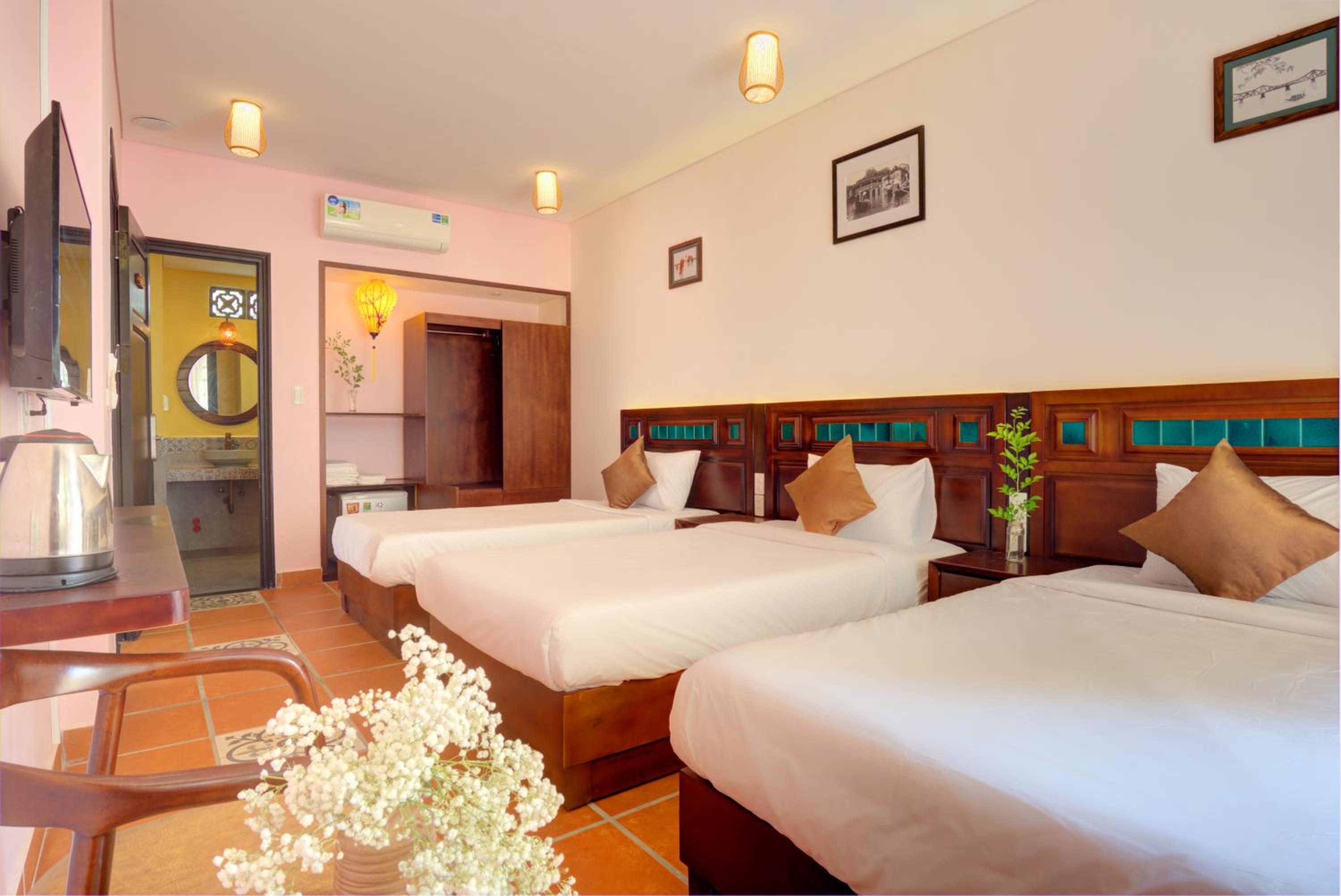 Comfort Triple Room