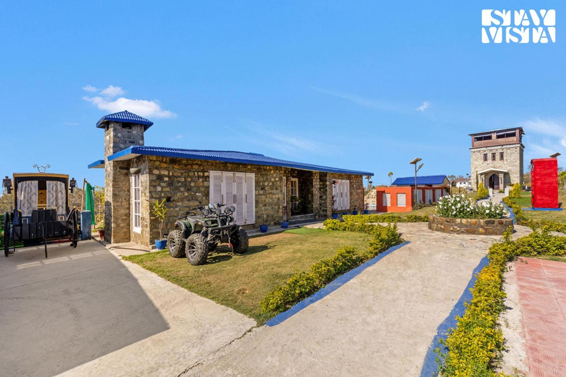 Villa photo 2