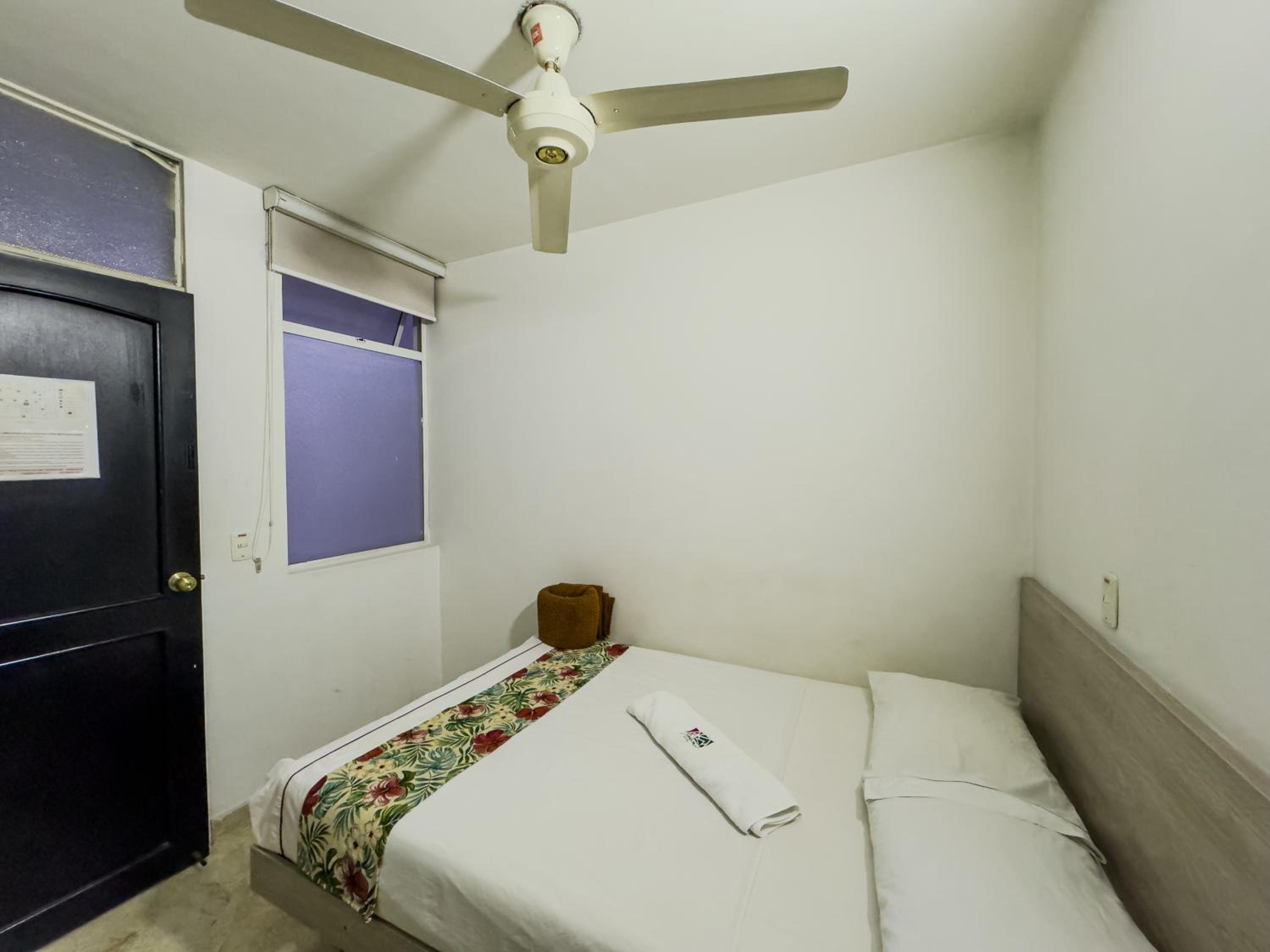 Double Room - Photo 2